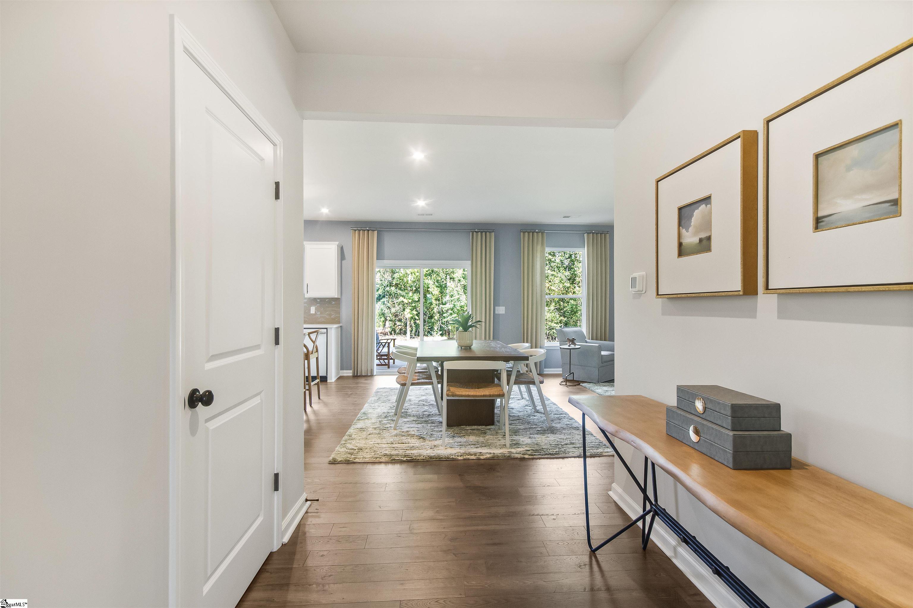 Photo 4 of Single family home for sale at 712 Stoughton Dr, Fountain Inn, SC 29644 | MLS# 1603925 | Listing updated on 2026-09-16