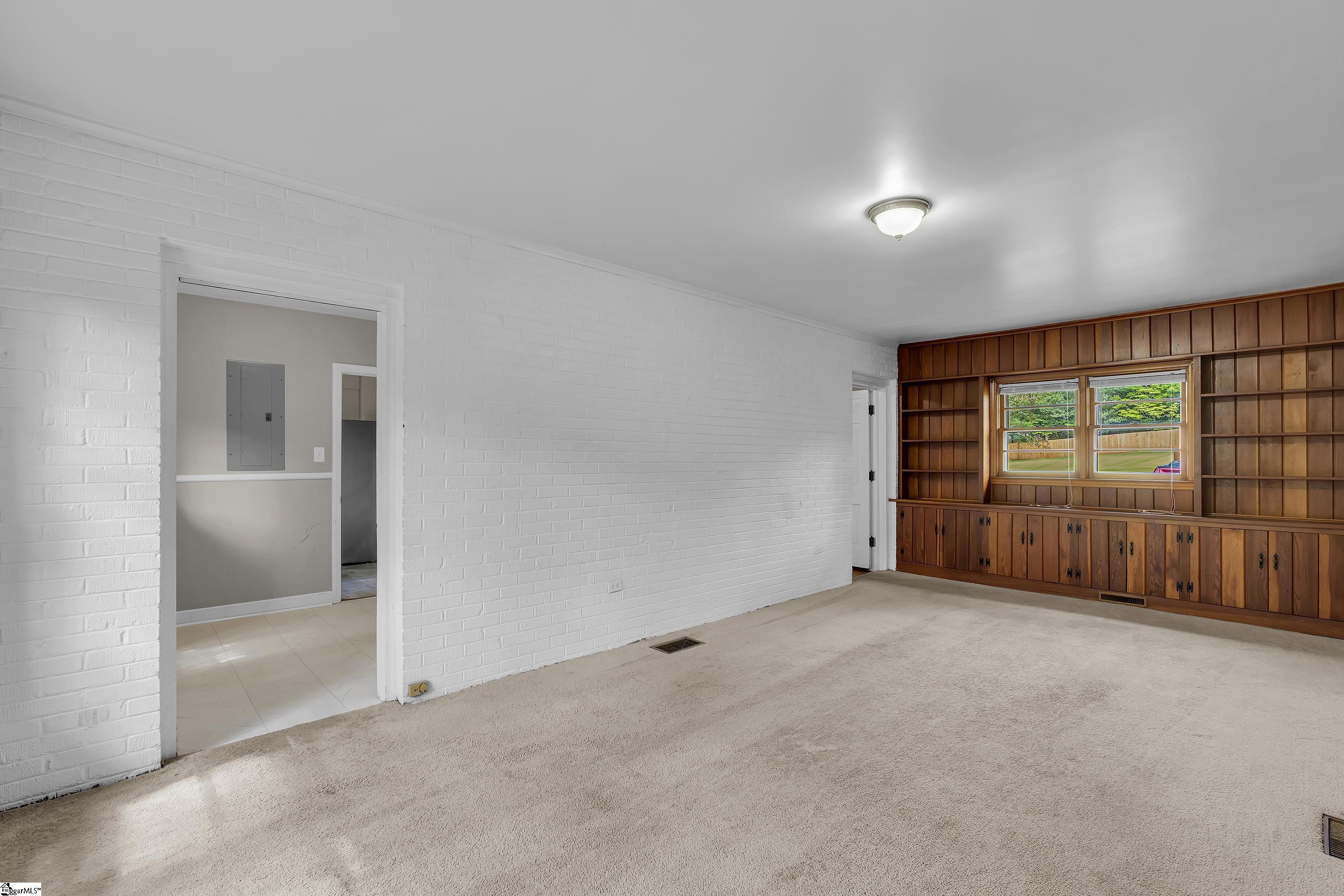 126 Holly Drive, Spartanburg SC 29301