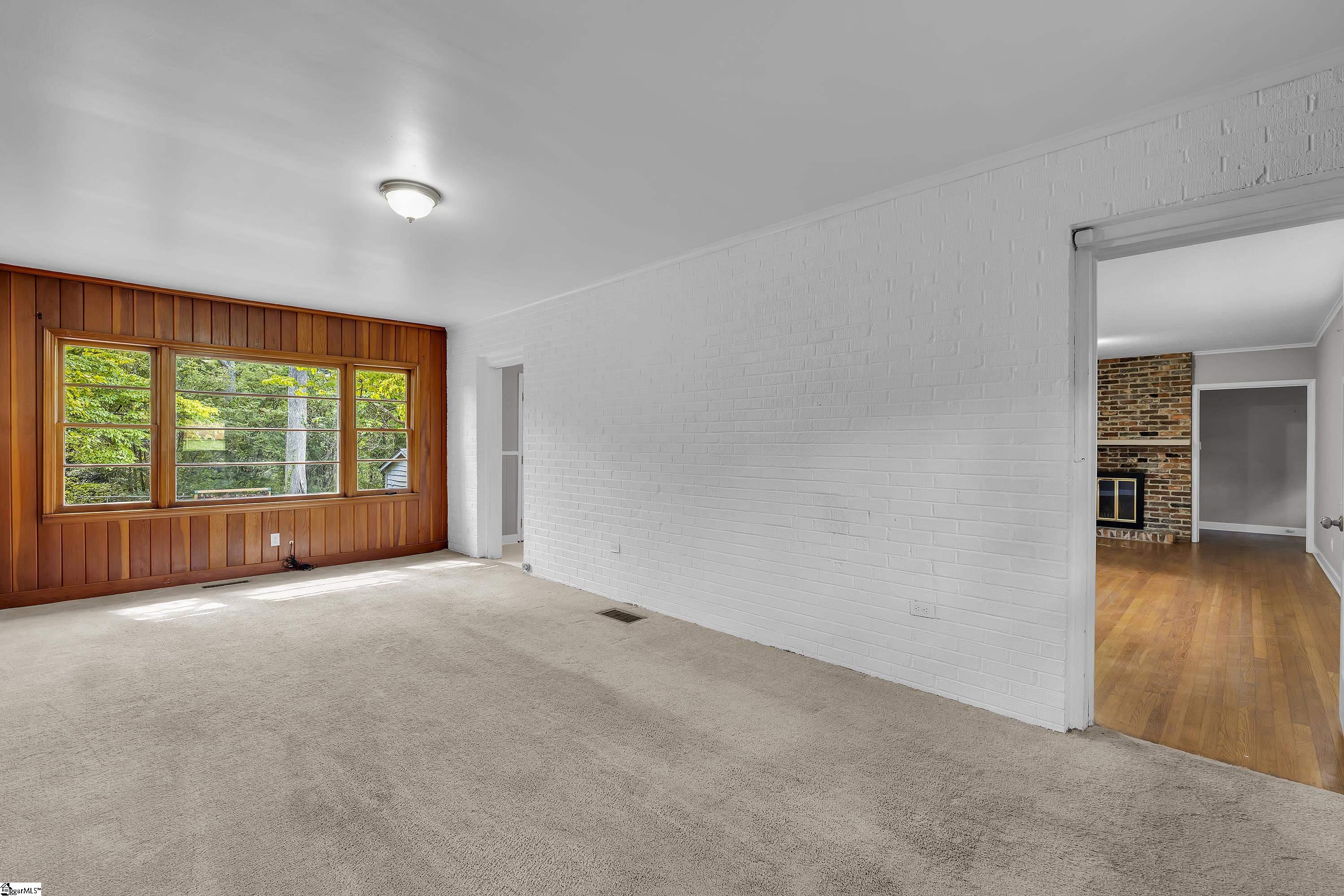 126 Holly Drive, Spartanburg SC 29301