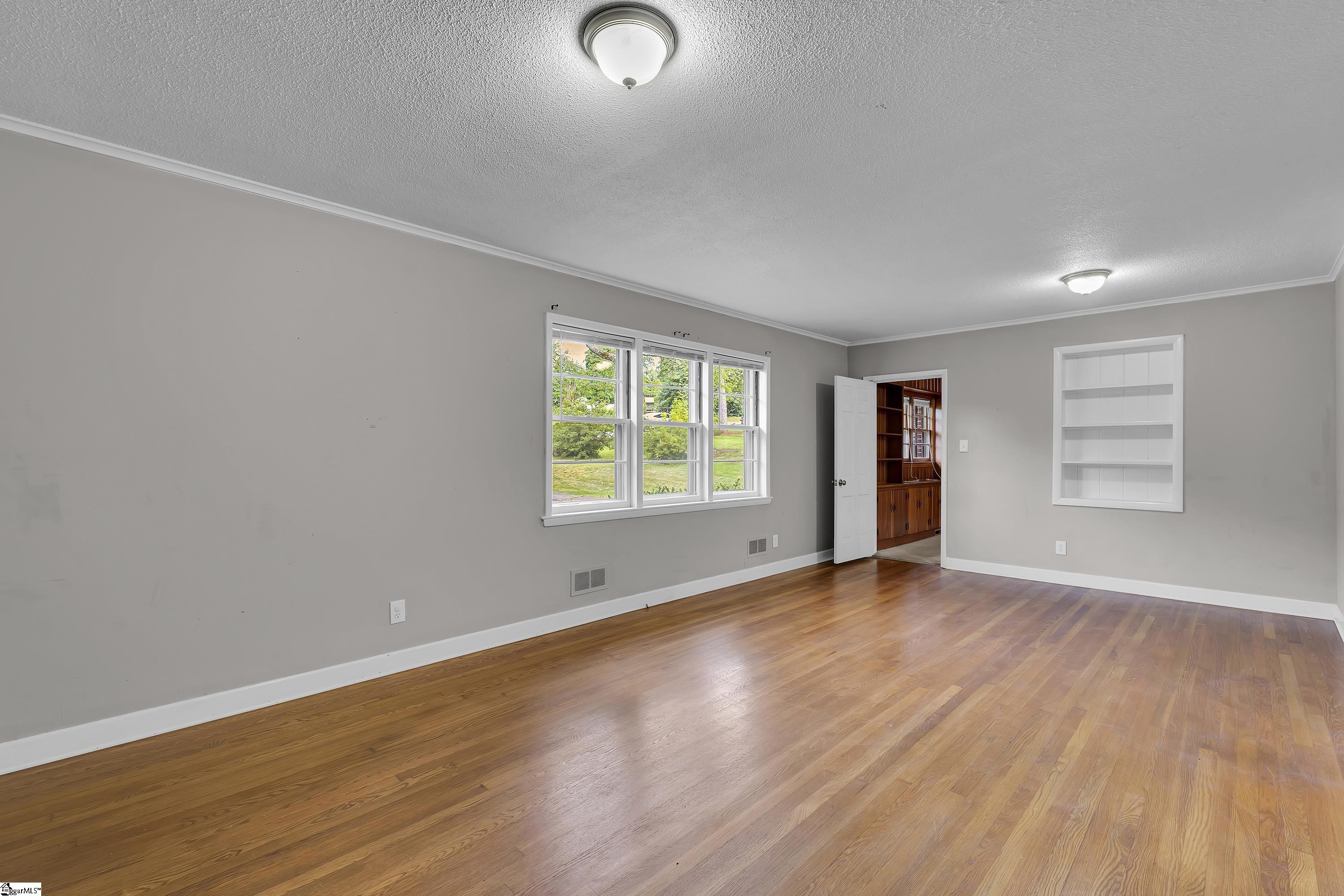 126 Holly Drive, Spartanburg SC 29301