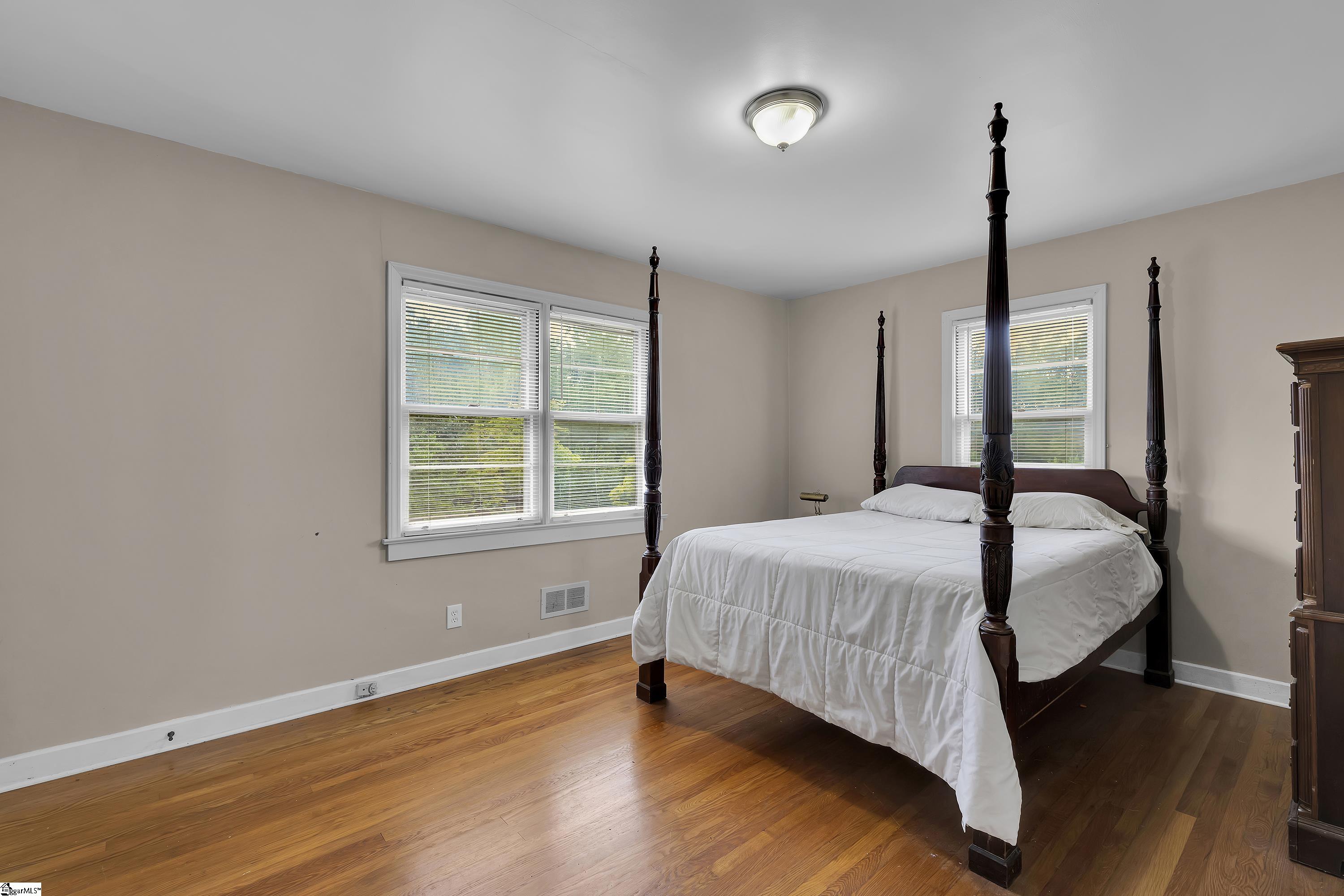 126 Holly Drive, Spartanburg SC 29301