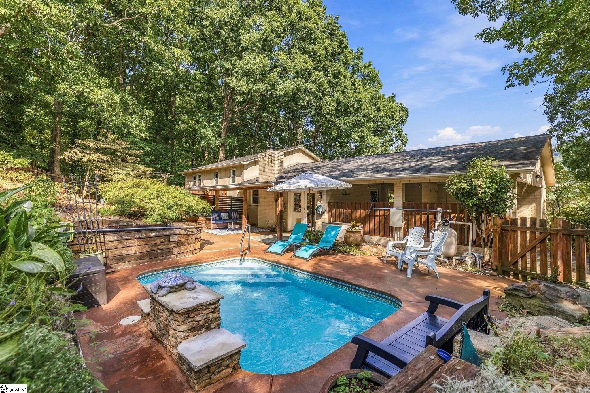 Photo 3 of Single family home for sale at 117 Clb View Dr, Greenville, SC 29609 | MLS# 1603952 | Listing updated on 2026-09-17