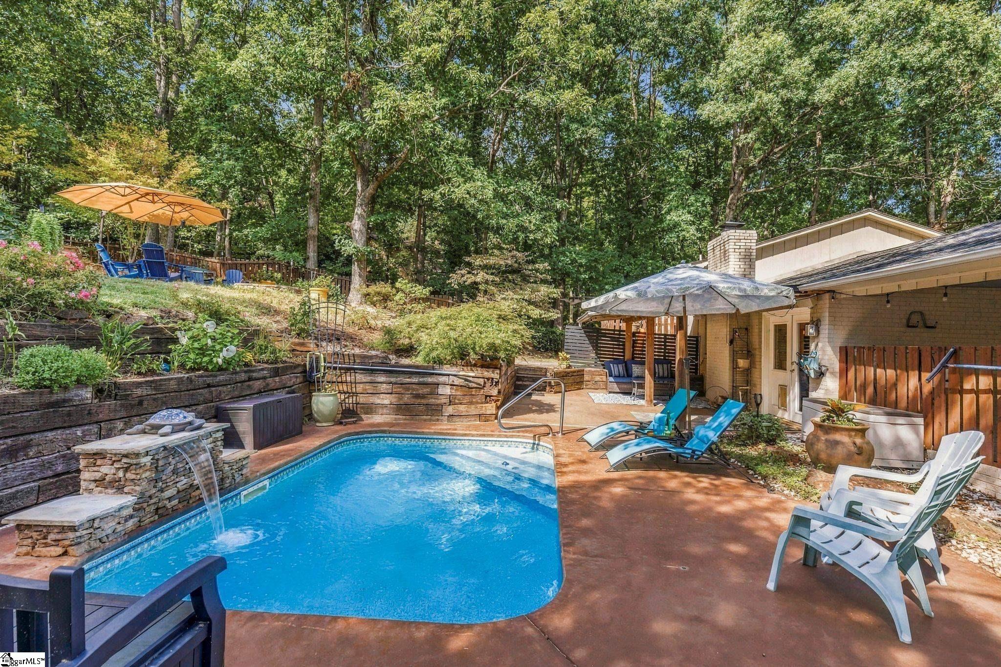 Photo 3 of Single family home for sale at 117 Clb View Dr, Greenville, SC 29609 | MLS# 1603952 | Listing updated on 2026-09-17
