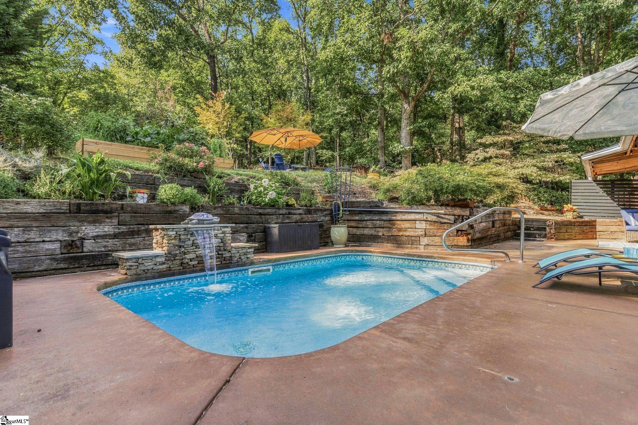 Photo 4 of Single family home for sale at 117 Clb View Dr, Greenville, SC 29609 | MLS# 1603952 | Listing updated on 2026-09-17