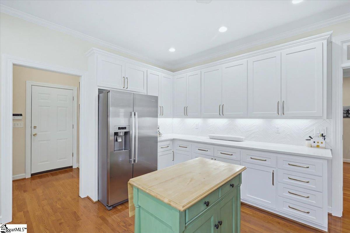 6 Penny Meadow Court, Greer SC 29650-3215