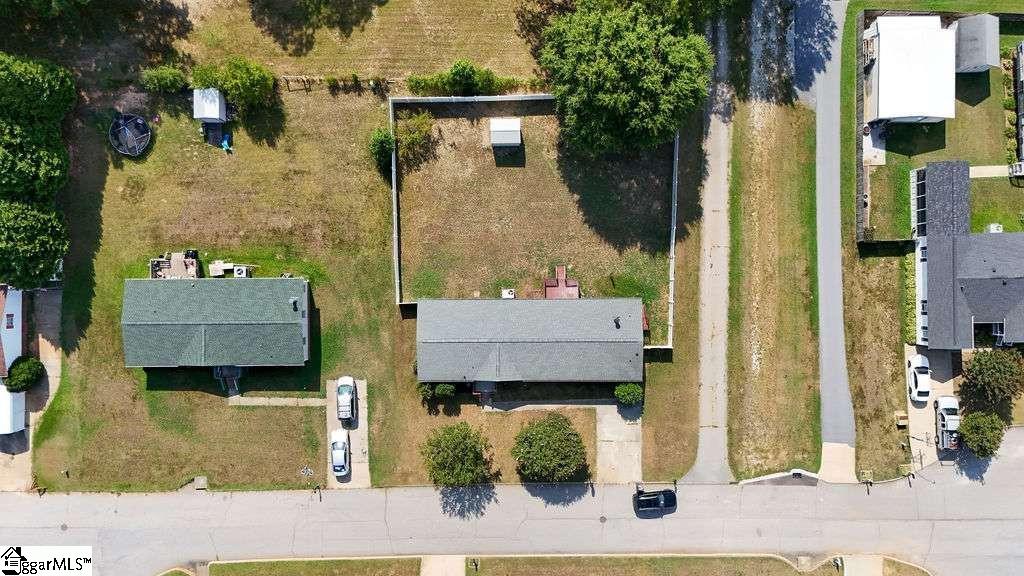 Photo 3 of Manufactured home for sale at 105 Glenmont Ln, Greenville, SC 29607 | MLS# 1603965 | Listing updated on 2026-09-16
