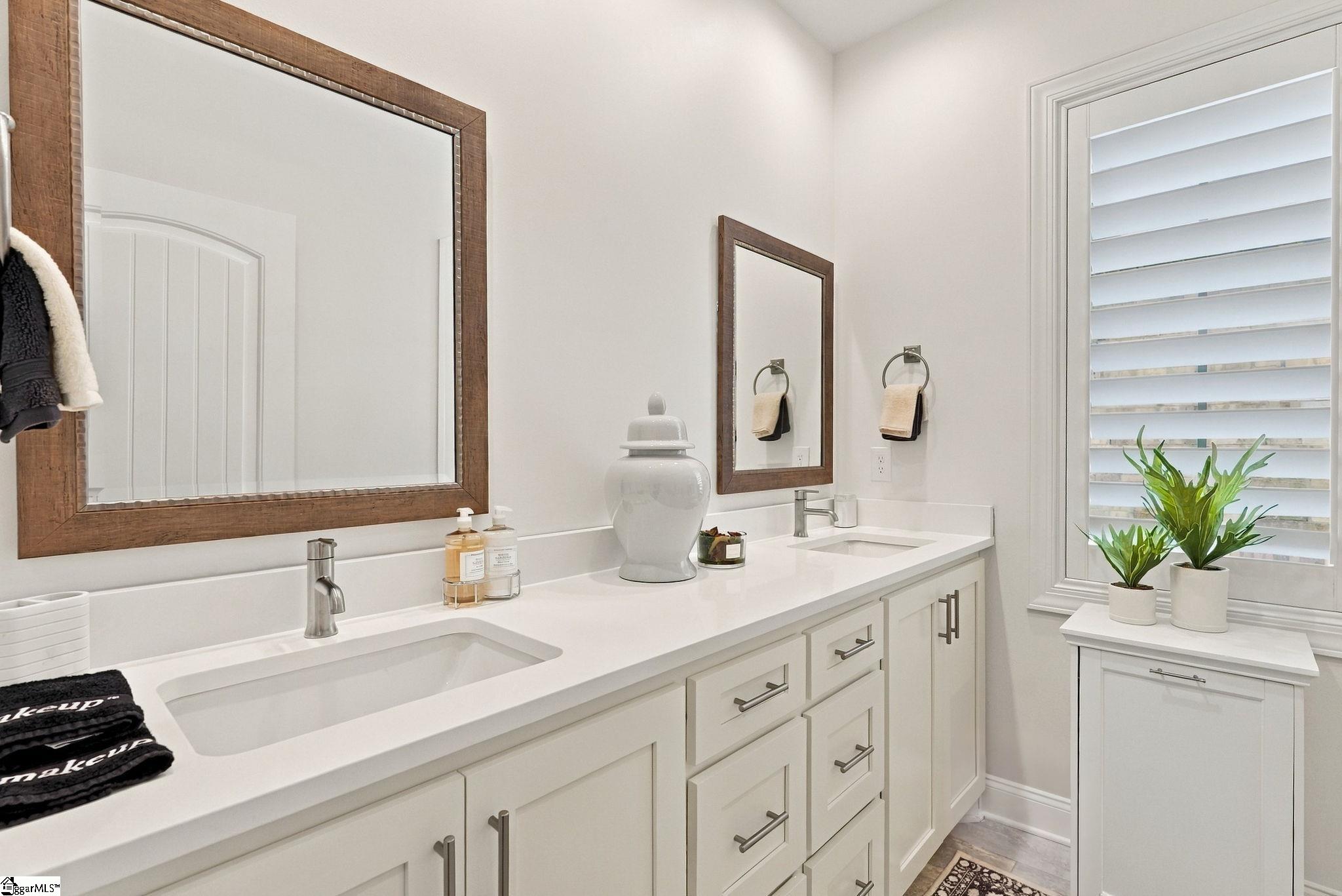 356 S Woodfin Ridge Drive, Inman SC 29349