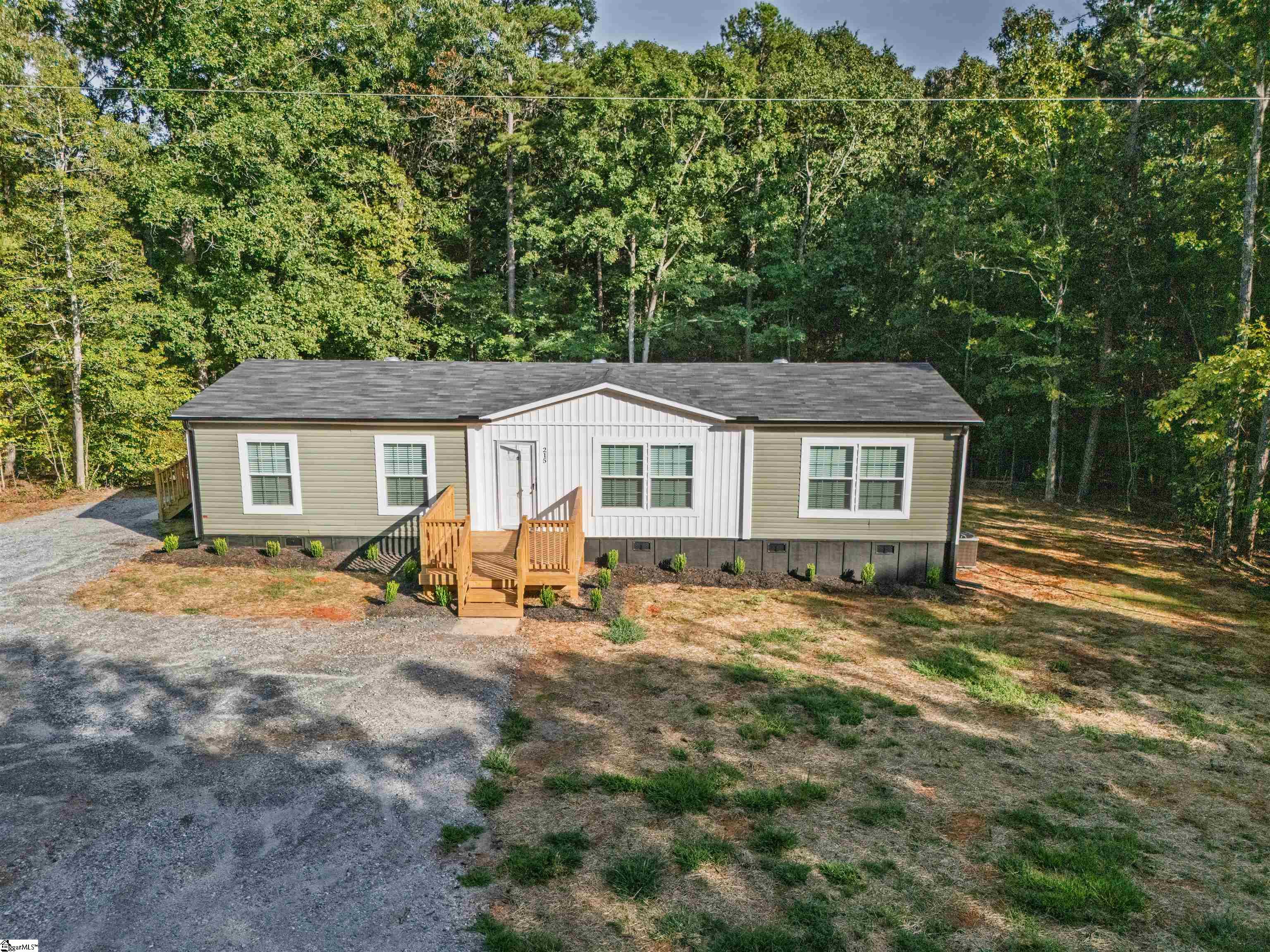 215 Ballard Road, Honea Path SC 29654