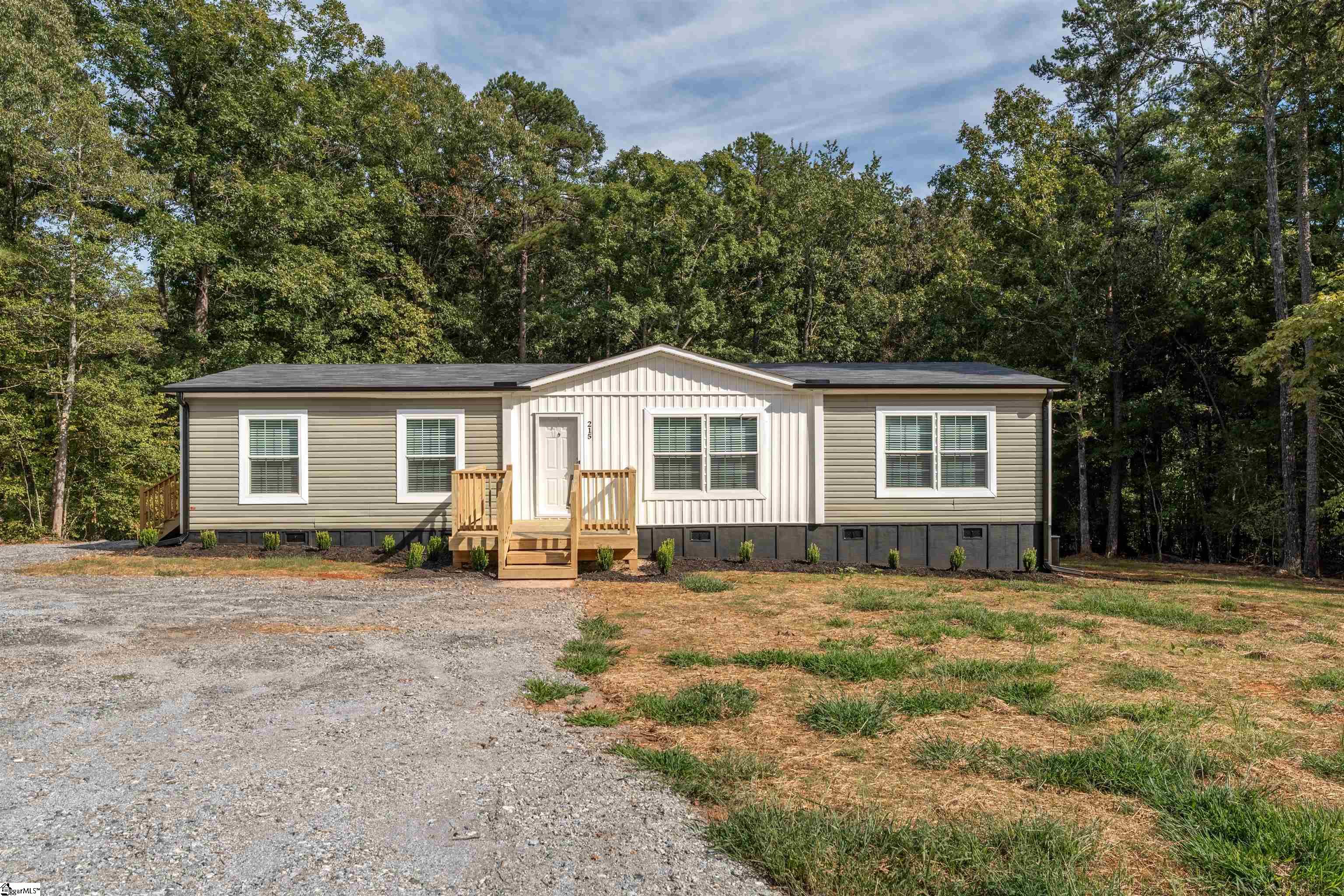 215 Ballard Road, Honea Path SC 29654