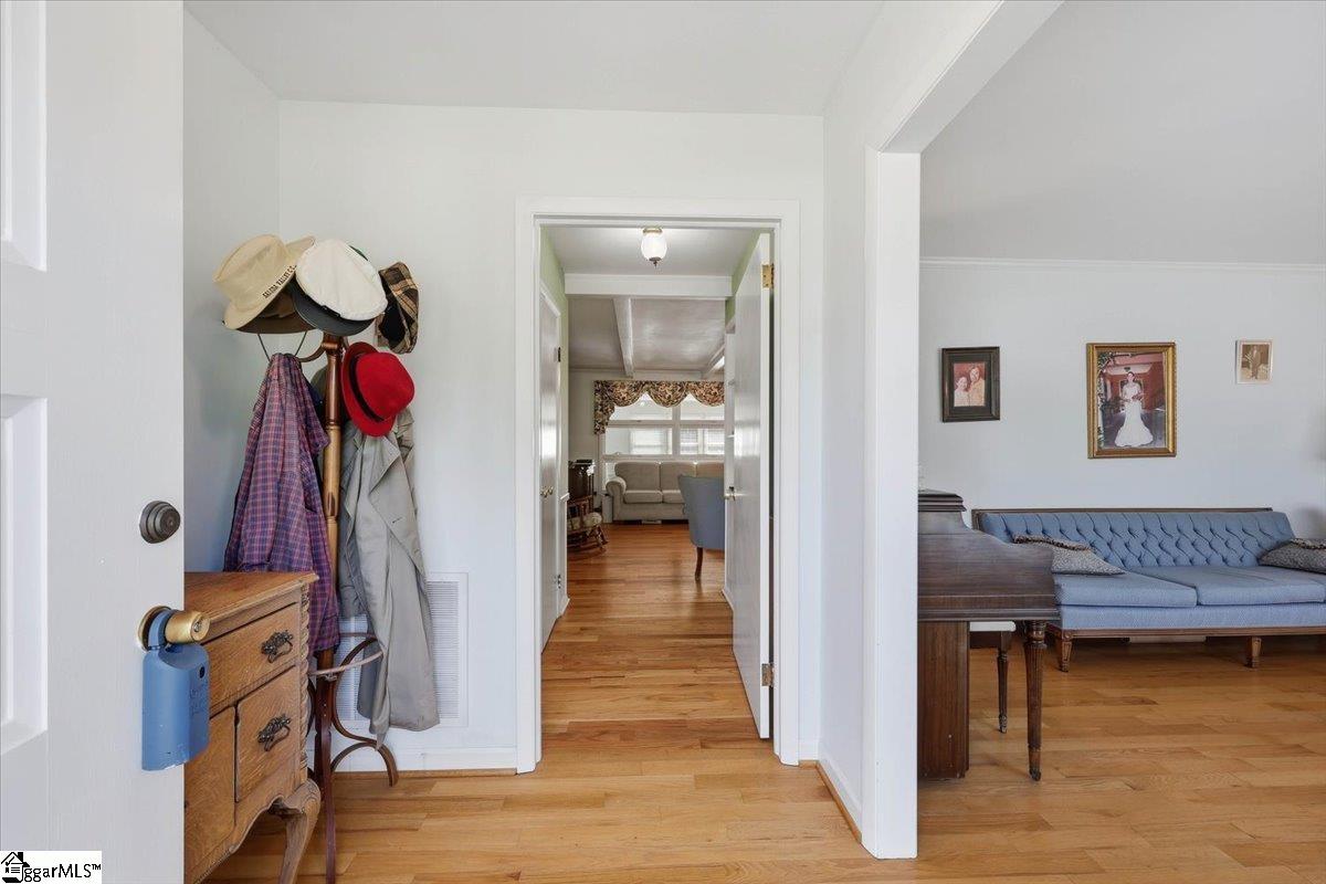Photo 3 of Single family home for sale at 105 Lipscombe Dr, Travelers Rest, SC 29690 | MLS# 1603994 | Listing updated on 2026-09-17
