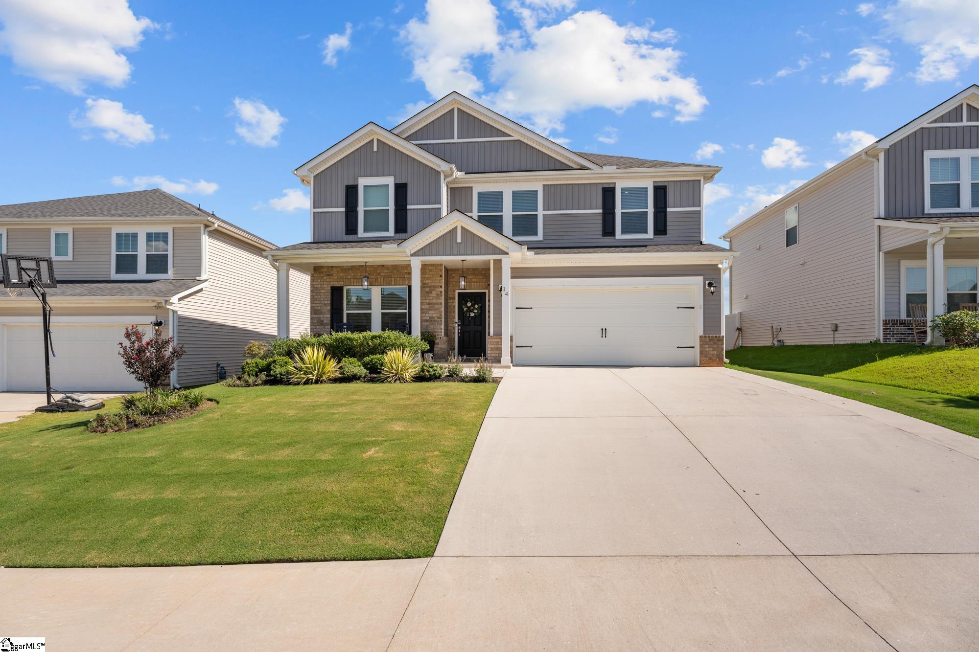 Photo 1 of Single family home for sale at 14 Shorncliffe Rd, Simpsonville, SC 29680 | MLS# 1604004 | Listing updated on 2026-09-18
