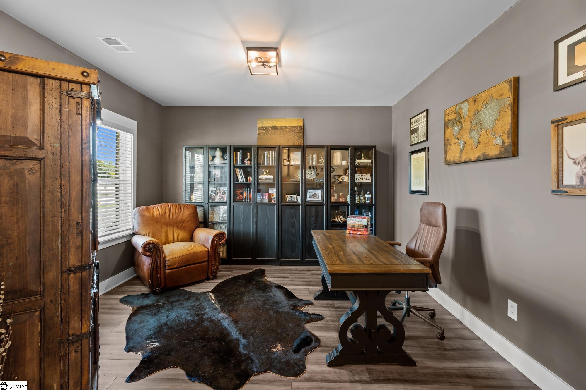 Photo 3 of Single family home for sale at 14 Shorncliffe Rd, Simpsonville, SC 29680 | MLS# 1604004 | Listing updated on 2026-09-18