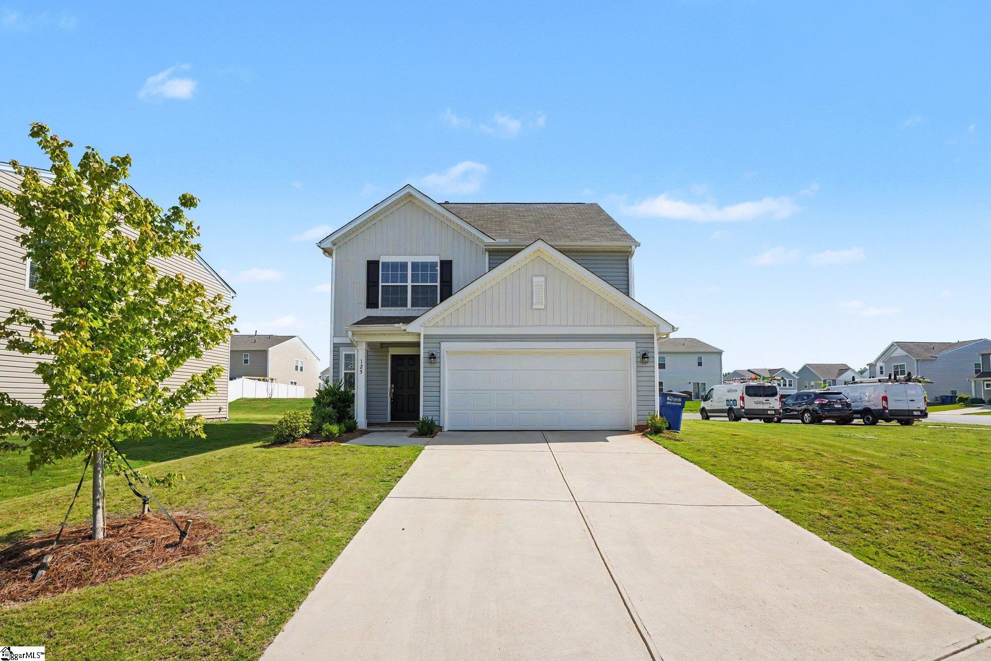 Photo 1 of Single family home for sale at 125 Broadtree Cir, Greenville, SC 29605 | MLS# 1604006 | Listing updated on 2026-09-17
