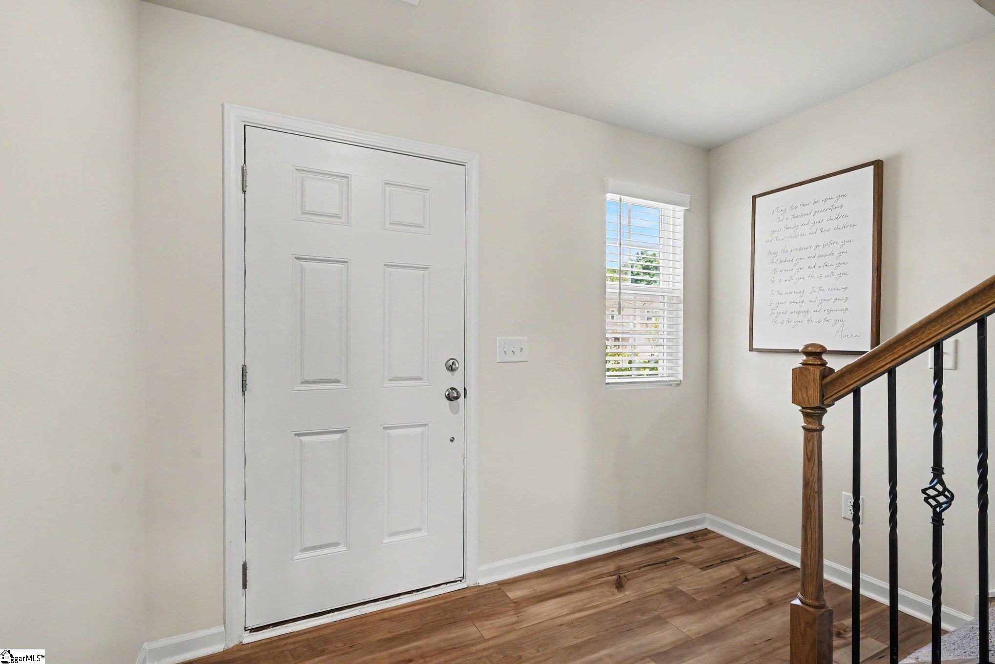 Photo 3 of Single family home for sale at 125 Broadtree Cir, Greenville, SC 29605 | MLS# 1604006 | Listing updated on 2026-09-17