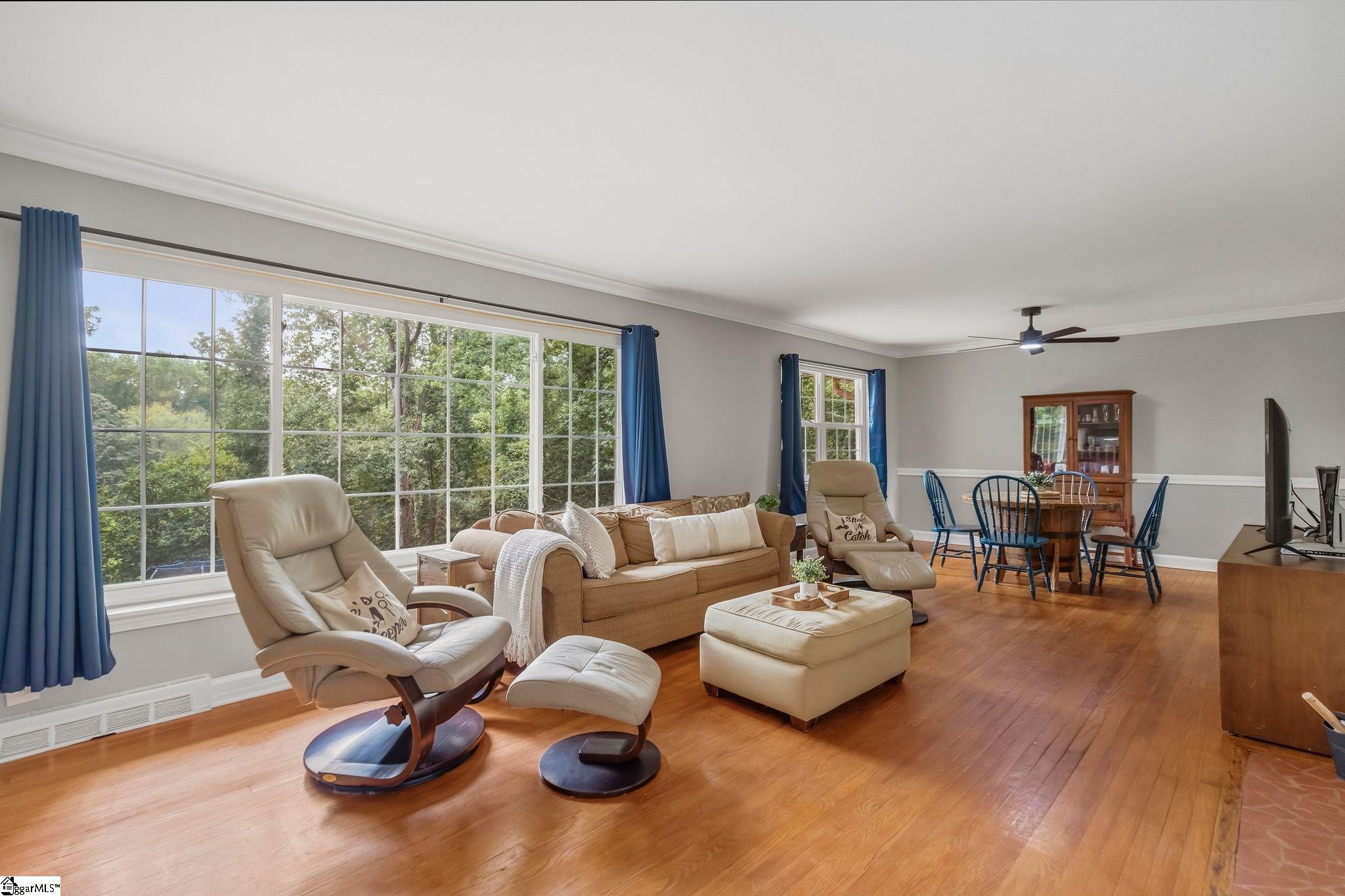 Photo 3 of Single family home for sale at 204 Hermitage Rd, Greenville, SC 29615 | MLS# 1604011 | Listing updated on 2026-09-17