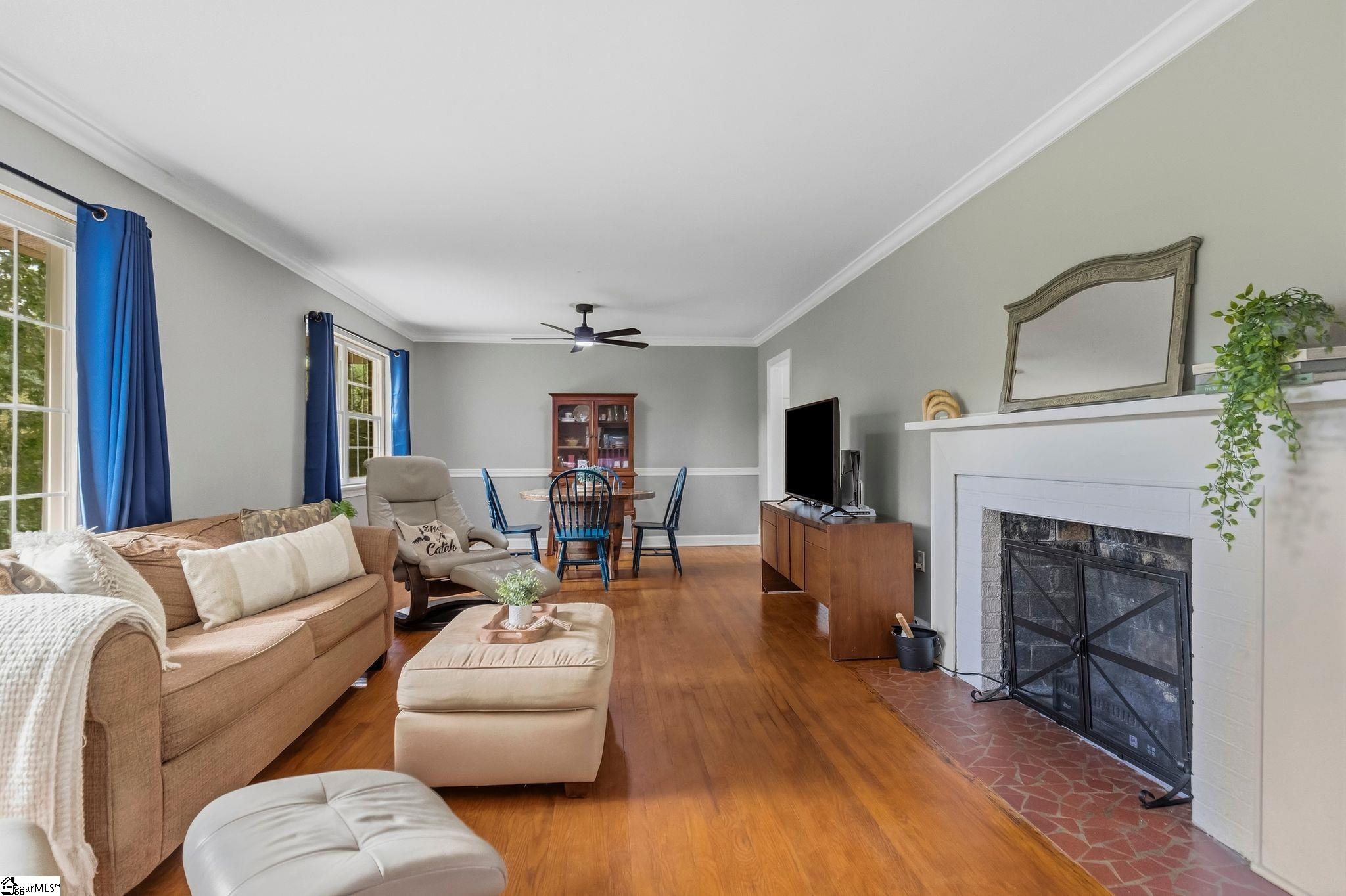 Photo 3 of Single family home for sale at 204 Hermitage Rd, Greenville, SC 29615 | MLS# 1604011 | Listing updated on 2026-09-17