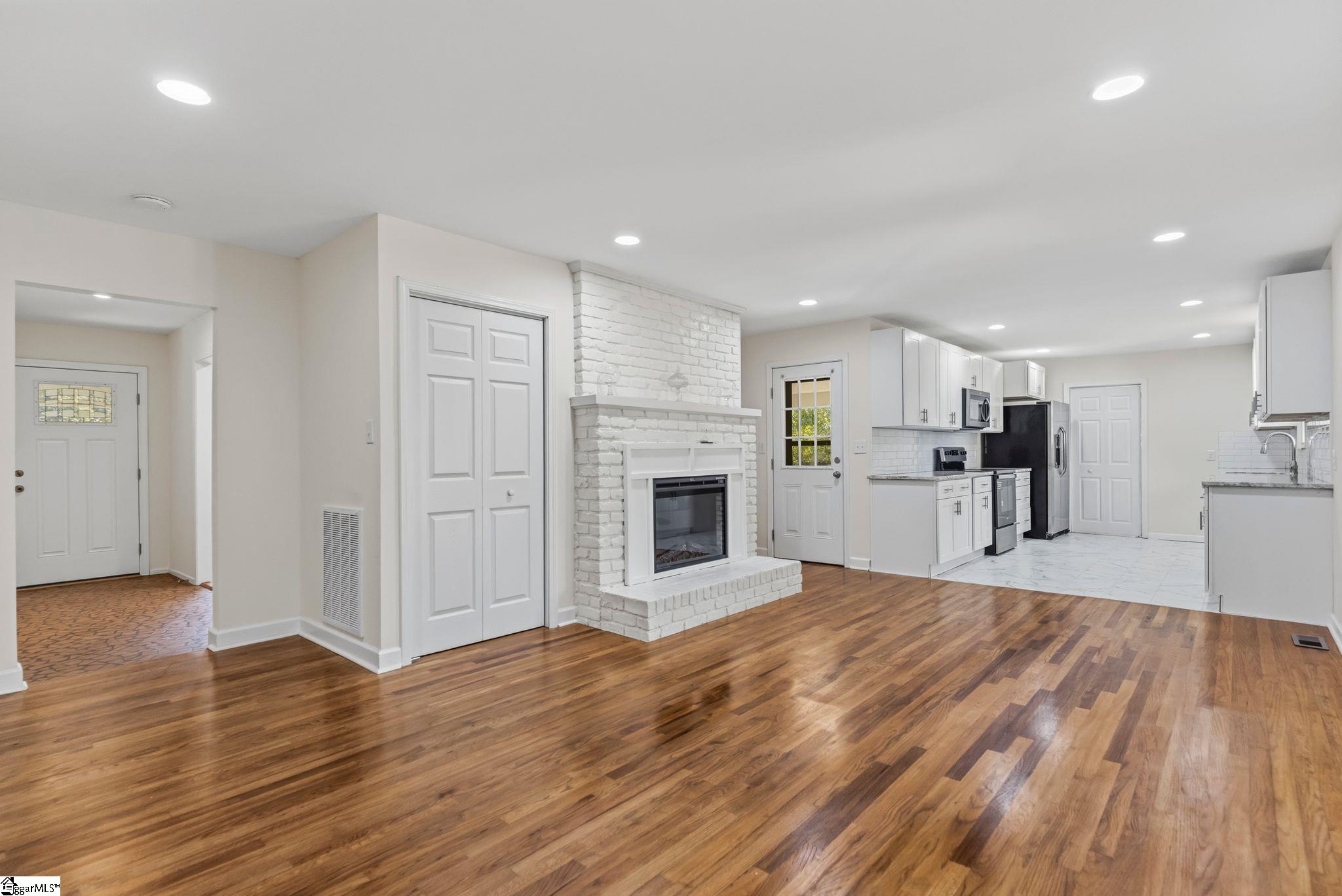 206 Lions Club Road, Greenville SC 29617