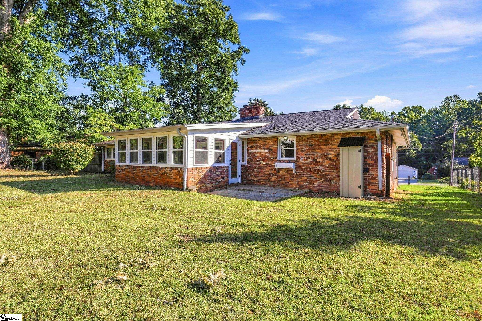 206 Lions Club Road, Greenville SC 29617