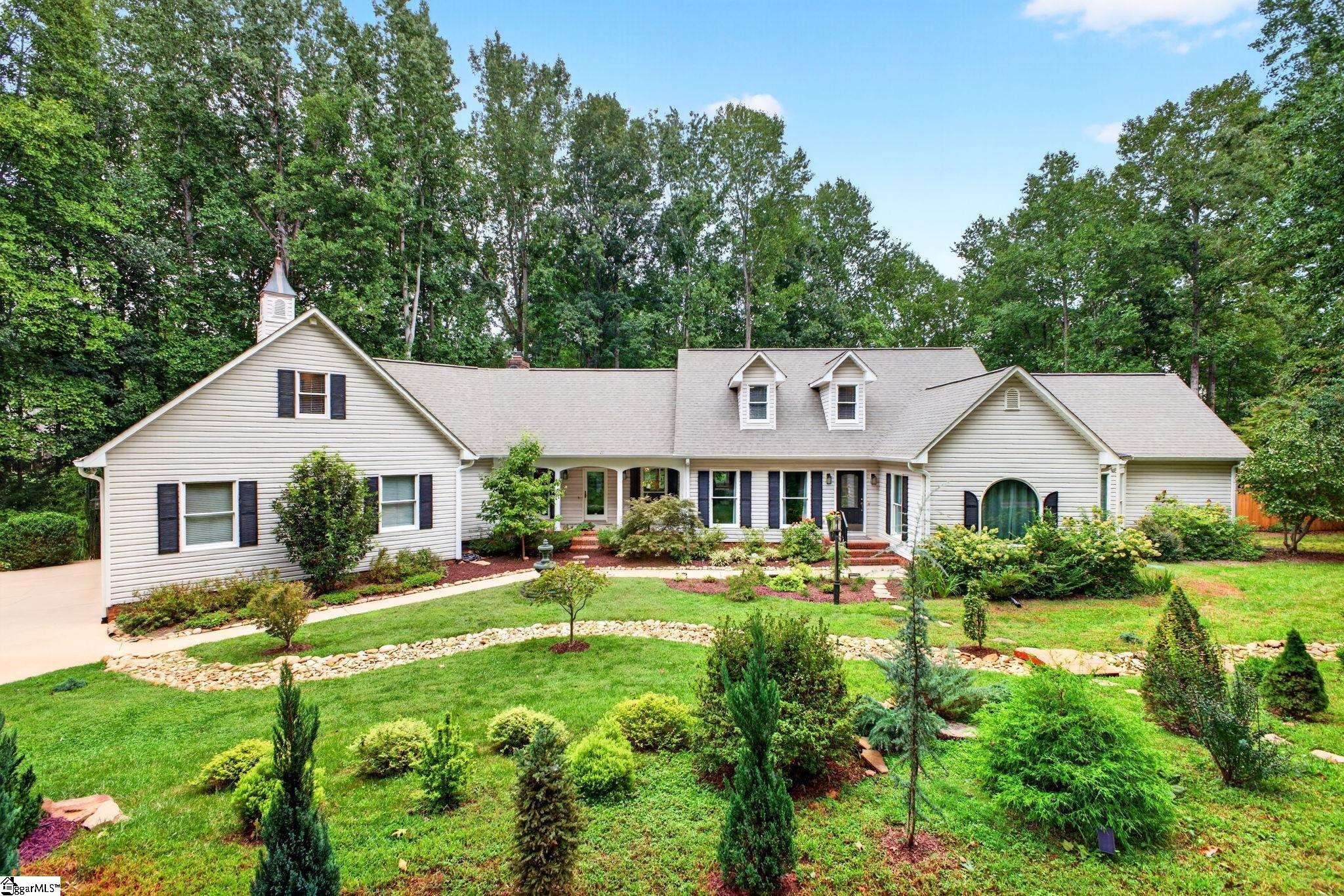 Single family home for sale at 205 Cvs Harbor Ct, Taylors, SC 29687 | MLS# 1604026