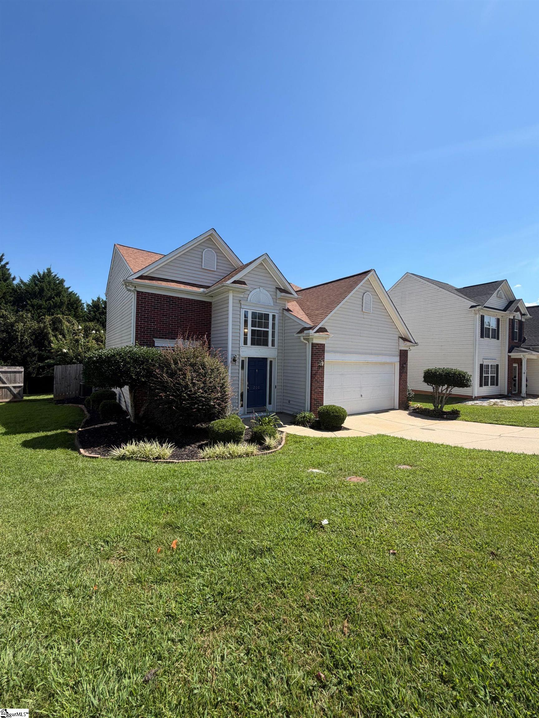 Single family home for sale at 200 Stillwater Ct, Simpsonville, SC 29681 | MLS# 1604046