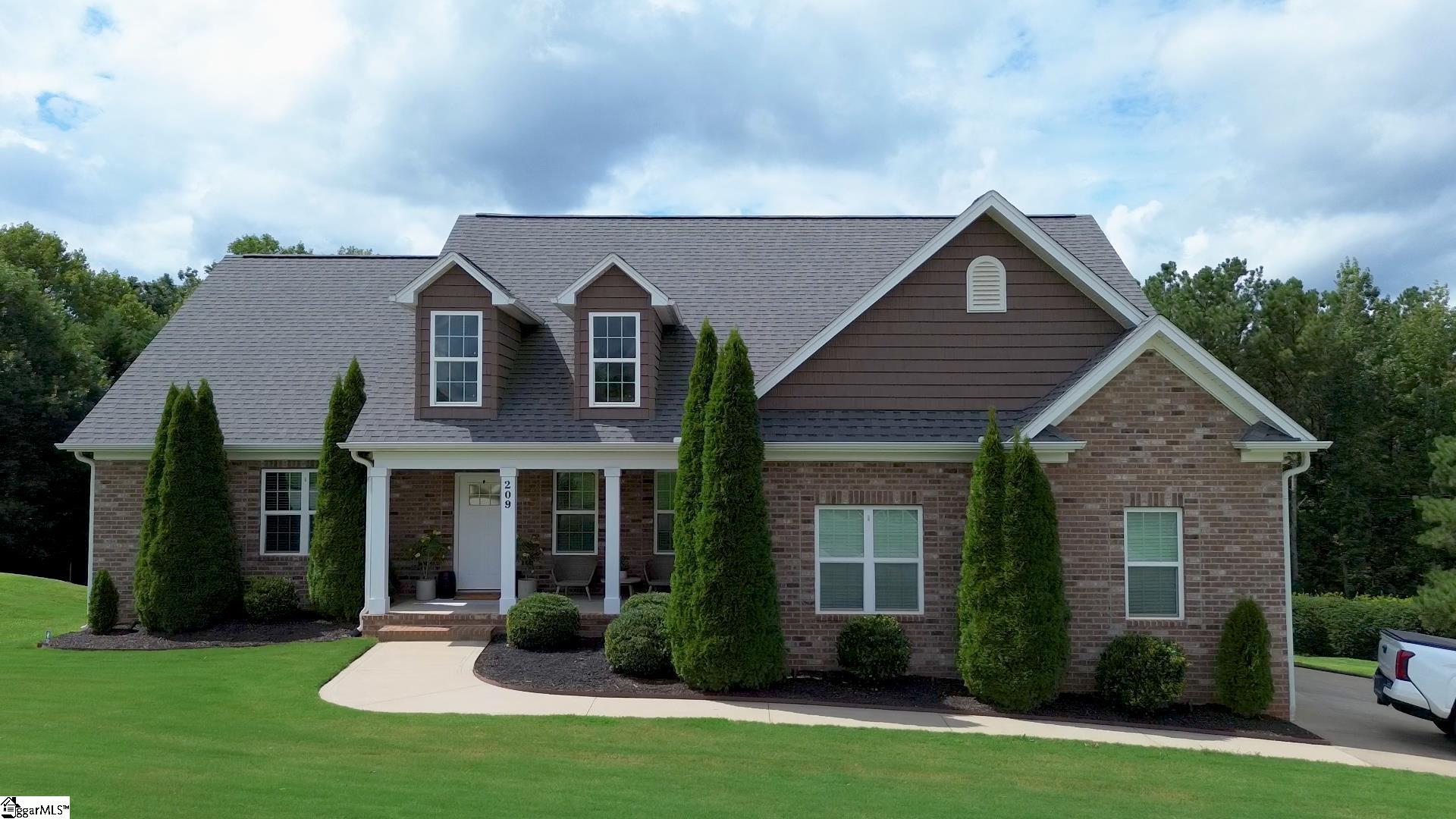 209 Nanie Myree Lane, Wellford SC 29385