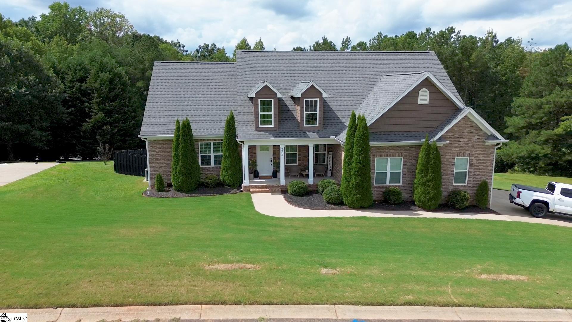 209 Nanie Myree Lane, Wellford SC 29385