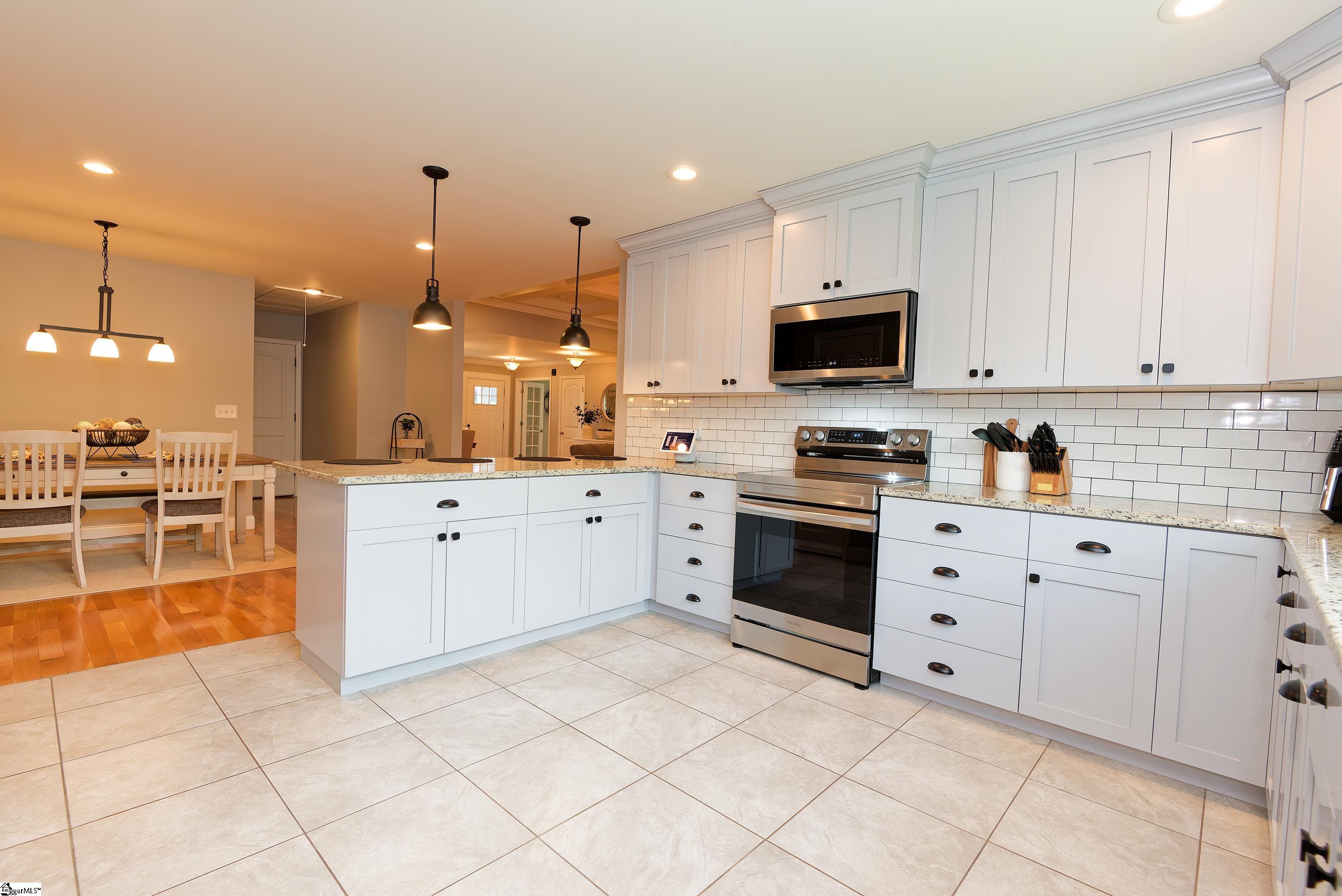 209 Nanie Myree Lane, Wellford SC 29385