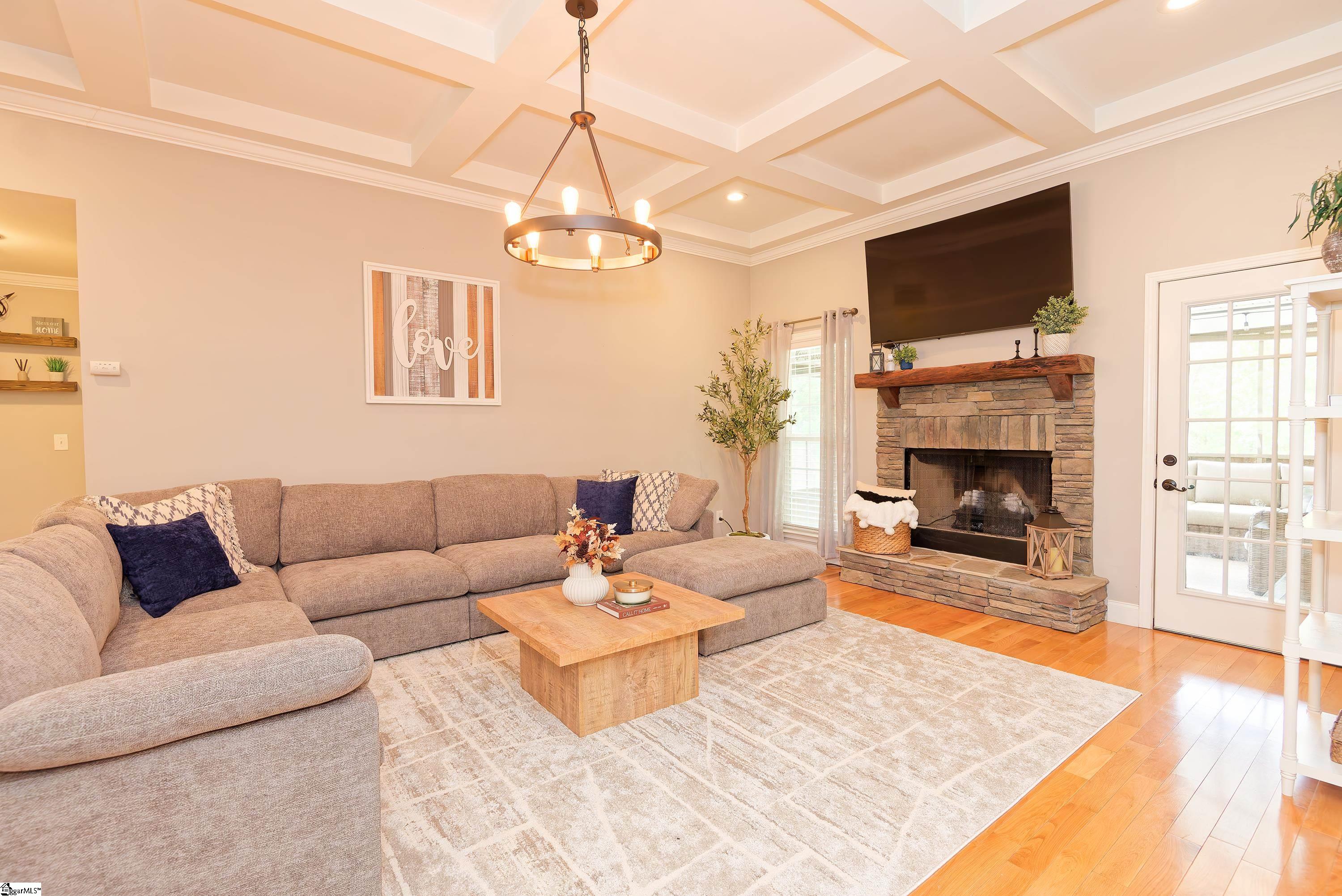 209 Nanie Myree Lane, Wellford SC 29385