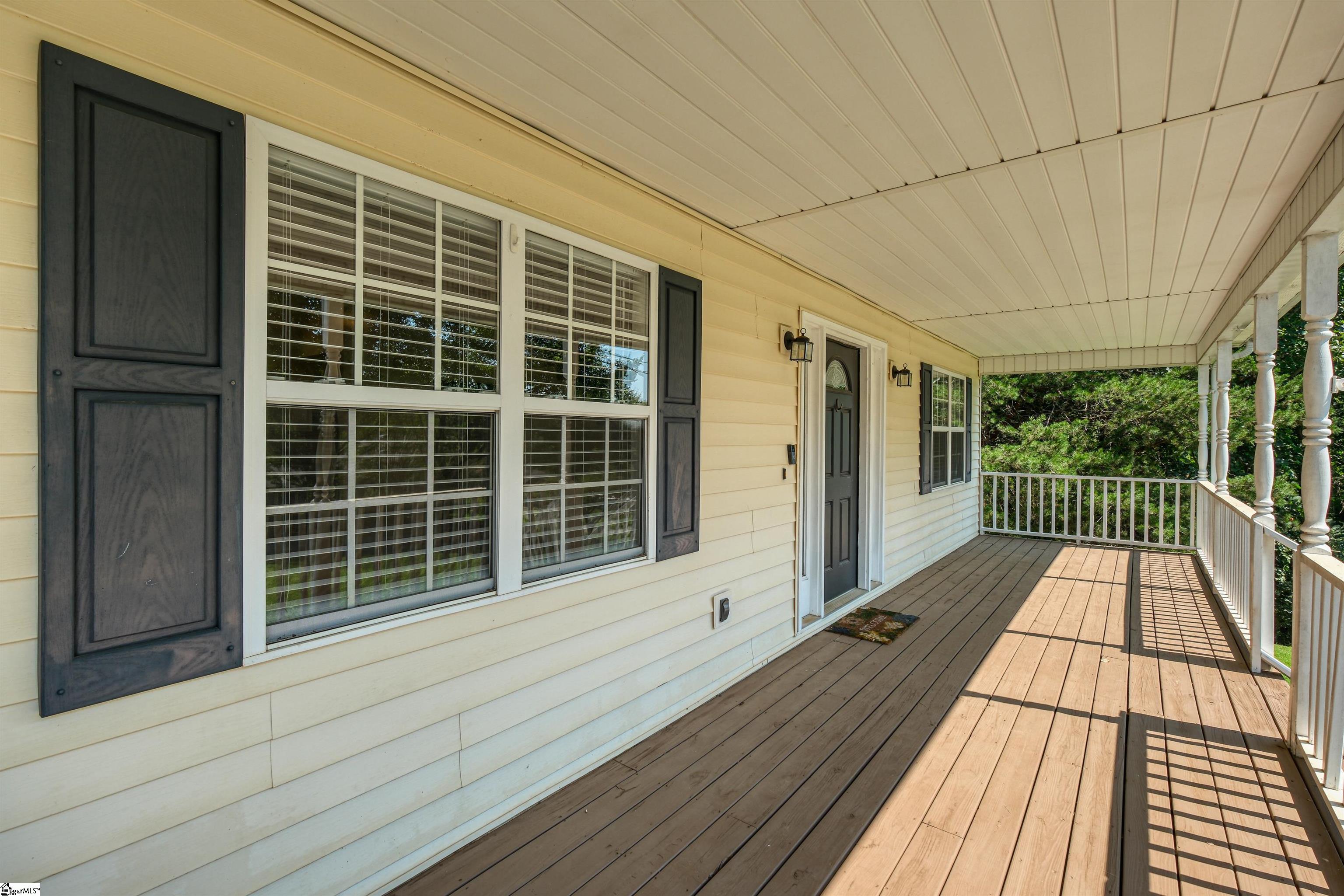 Photo 3 of Single family home for sale at 222 Midland Dr, Easley, SC 29640 | MLS# 1604065 | Listing updated on 2026-09-17