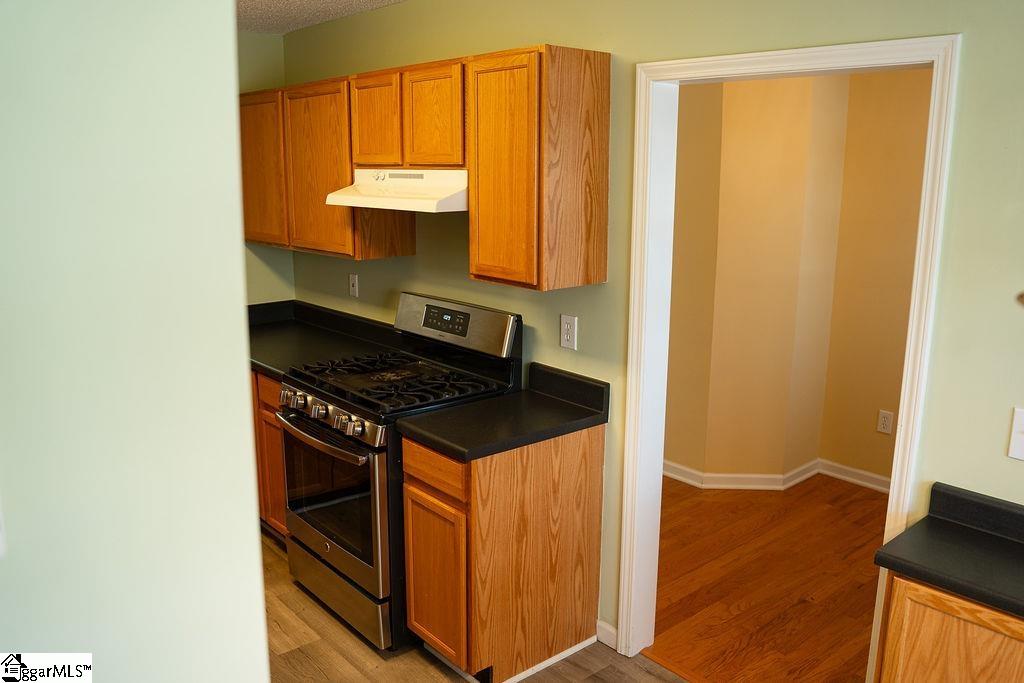 11 Hillside Glen Drive, Greer SC 29650