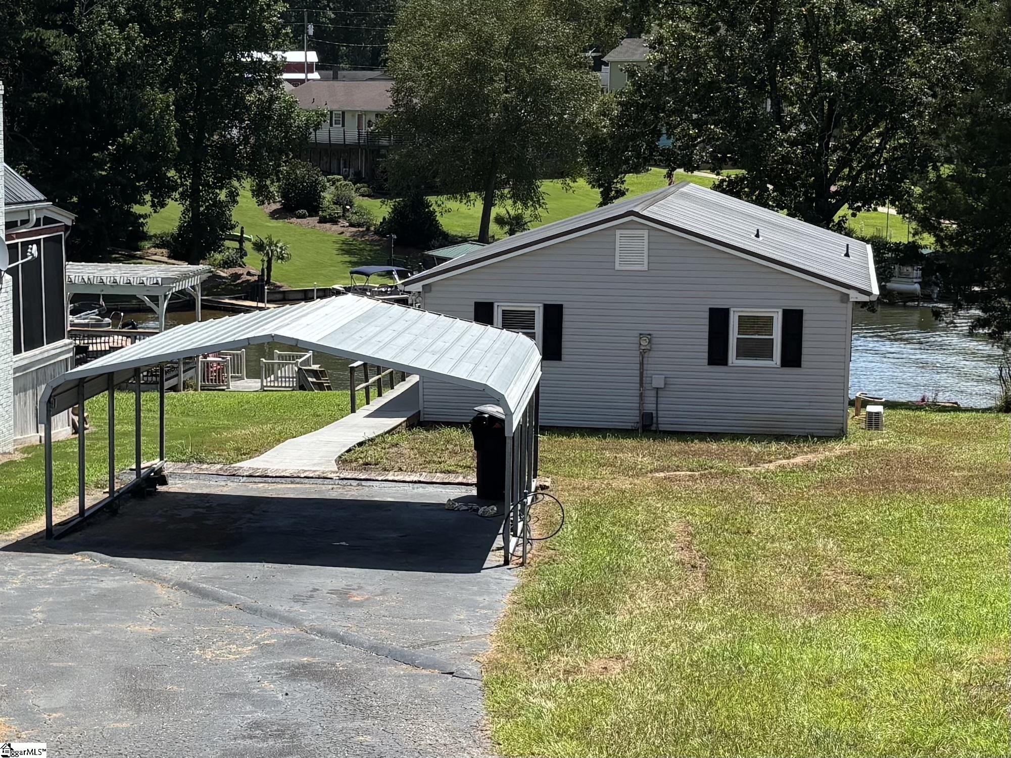 Photo 1 of Sale Pending at 136 Coastline Dr, Inman, SC 29349 | MLS# 1604093 | Listing updated on 2026-09-22