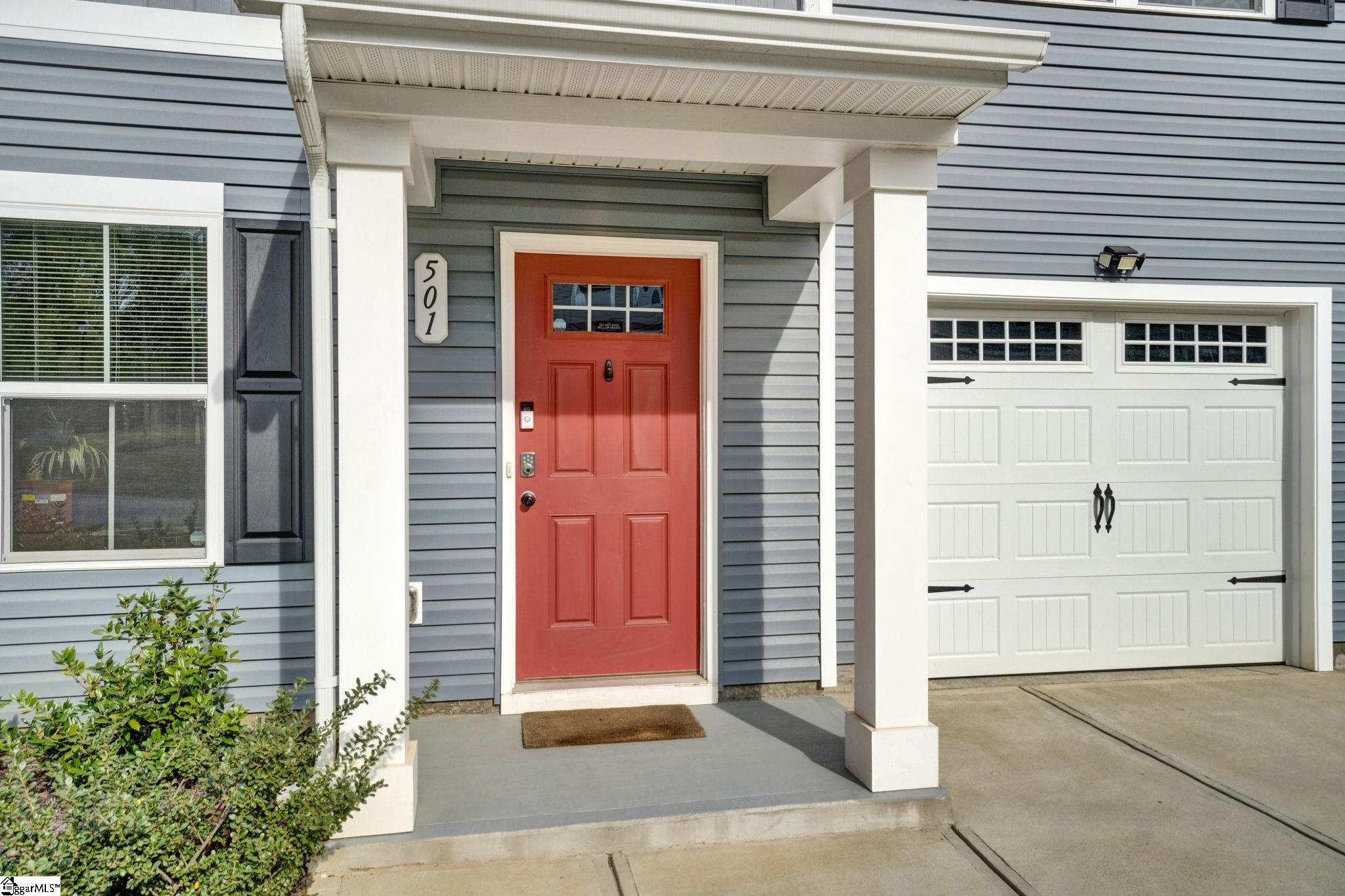 Photo 4 of Single family home for sale at 501 Mills Hl Way, Greenville, SC 29605 | MLS# 1604114 | Listing updated on 2026-09-18