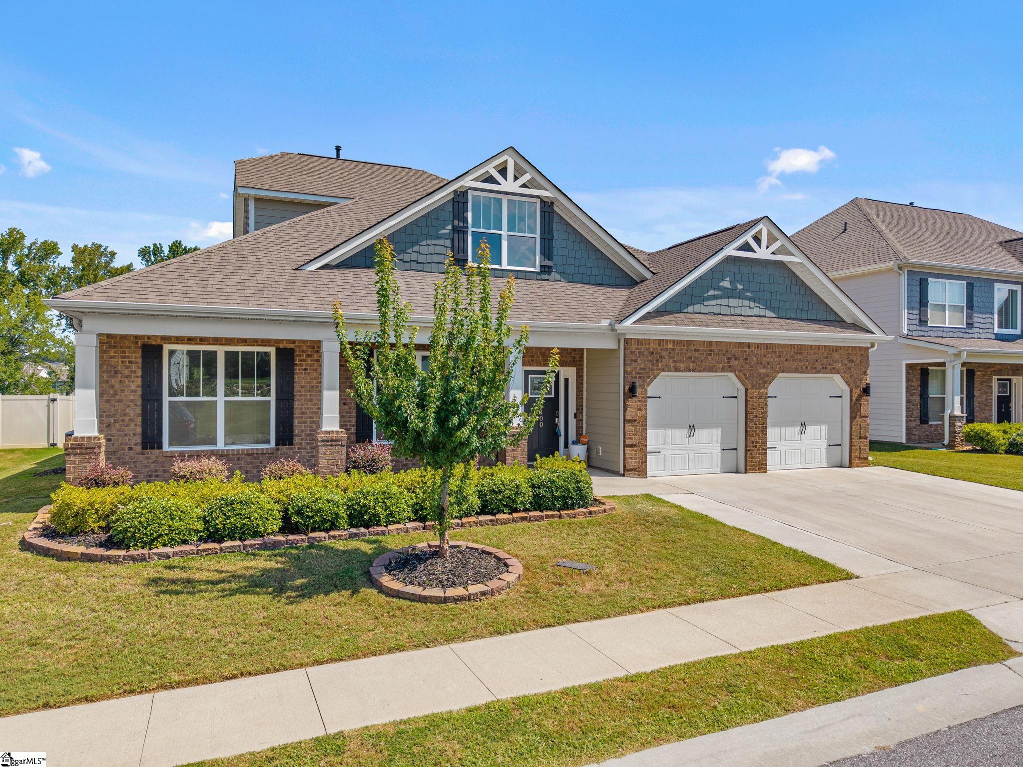 Photo 3 of Single family home for sale at 100 General Store Way, Greer, SC 29650 | MLS# 1604123 | Listing updated on 2026-09-18