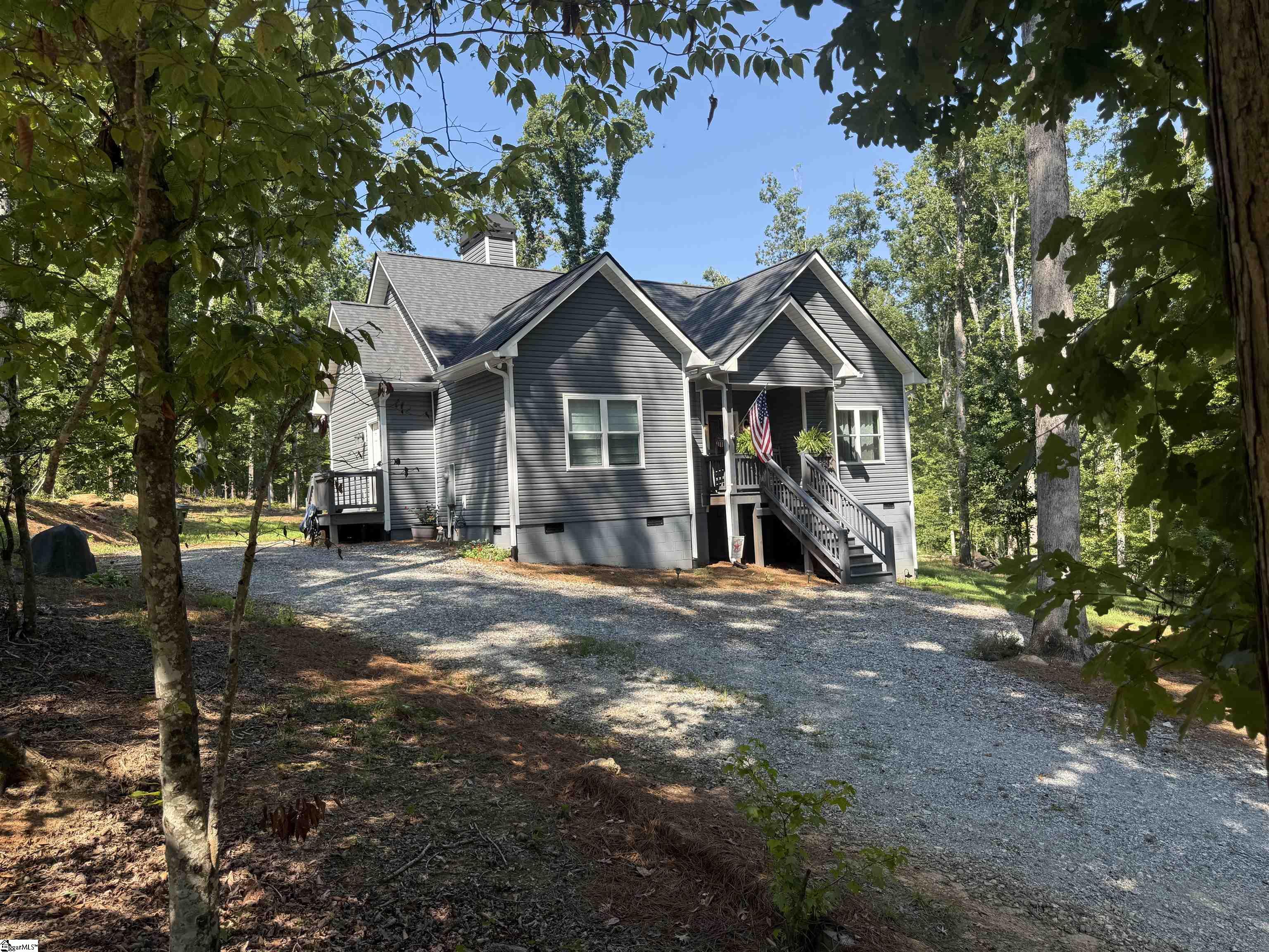 54 Lakeview Road, Fountain Inn SC 29644