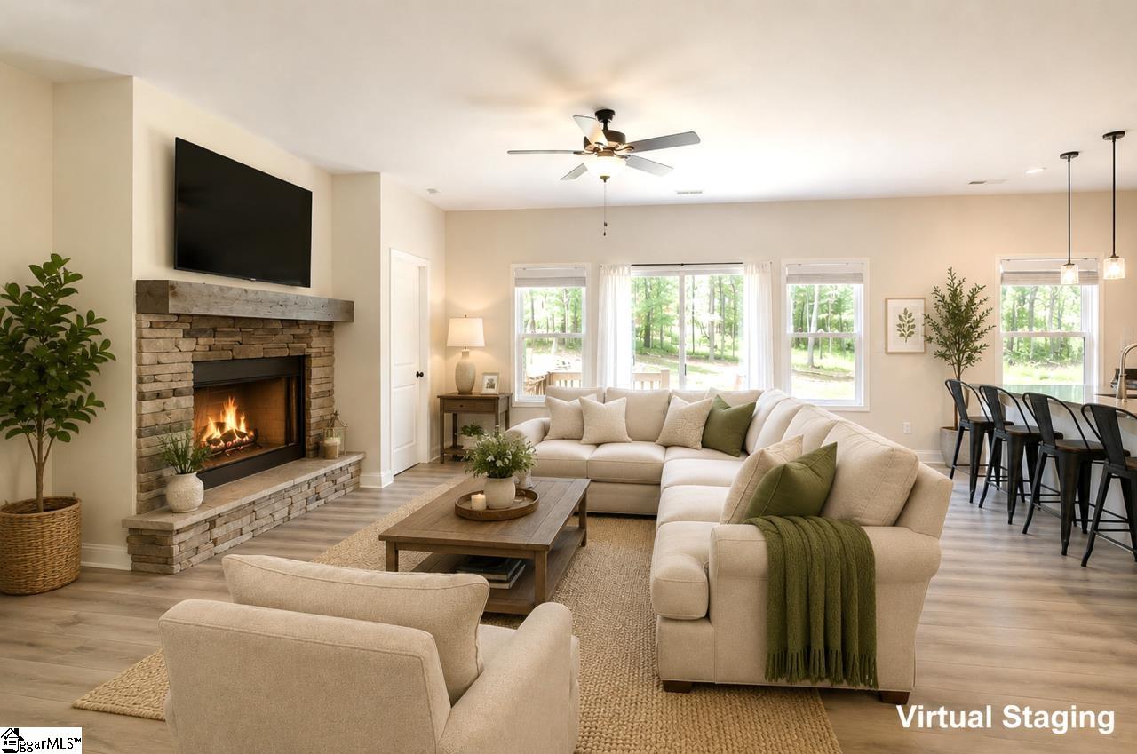 54 Lakeview Road, Fountain Inn SC 29644