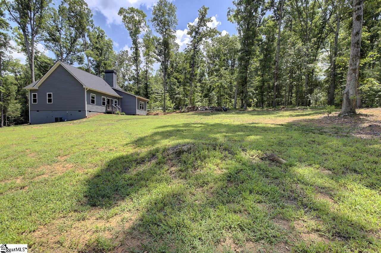 54 Lakeview Road, Fountain Inn SC 29644