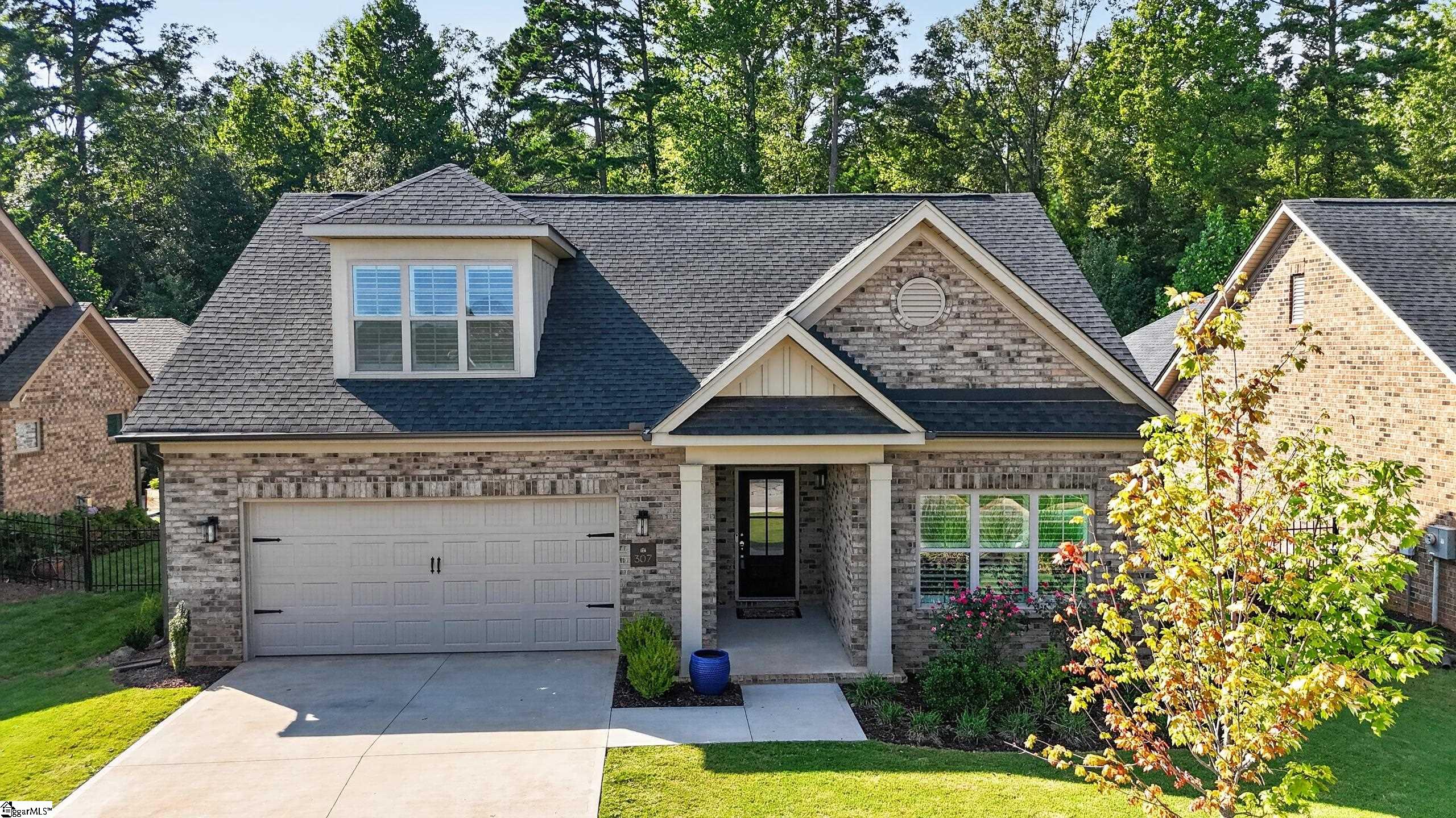 Single family home for sale at 307 Stillwaters Bay Dr, Taylors, SC 29687 | MLS# 1604133