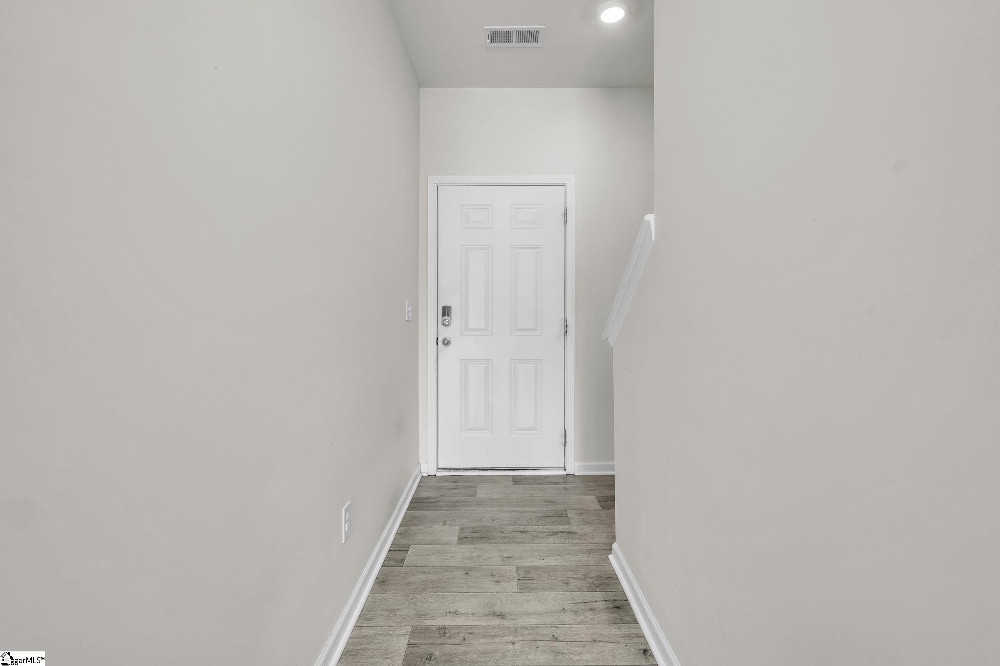 Photo 3 of Townhouse for sale at 322 Sea Isle Pl, Greer, SC 29650 | MLS# 1604142 | Listing updated on 2026-09-18