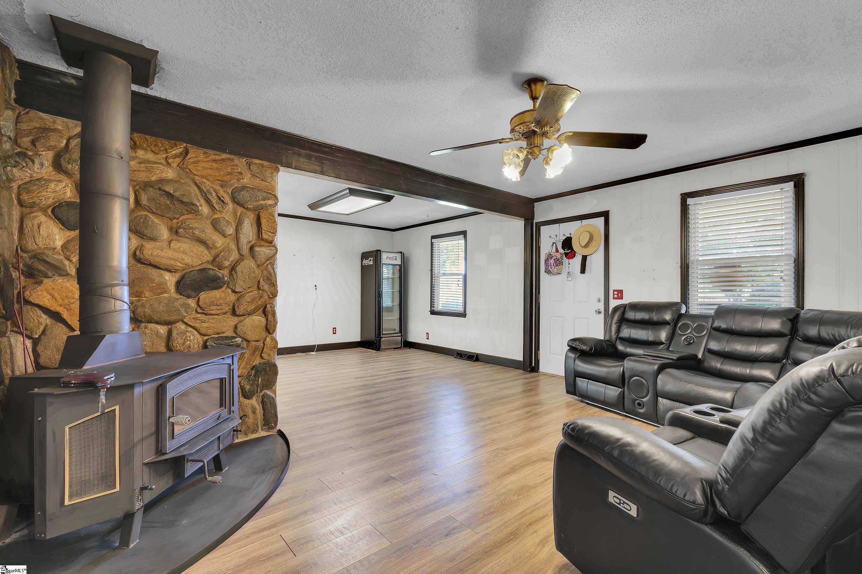 619 Foster Road, Williamston SC 29697