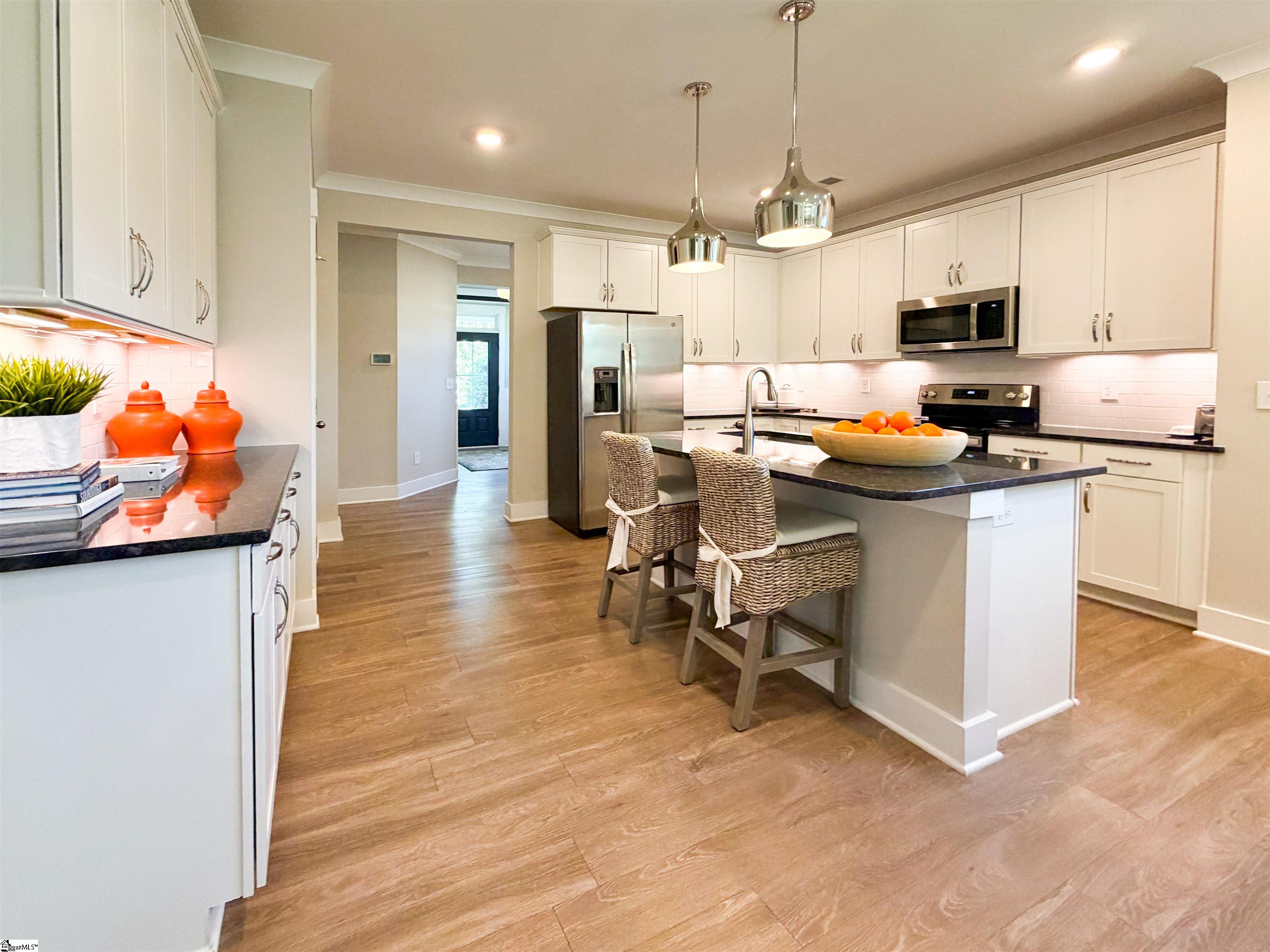 Photo 3 of Single family home for sale at 622 Whittier St, Greenville, SC 29605 | MLS# 1604190 | Listing updated on 2026-09-18