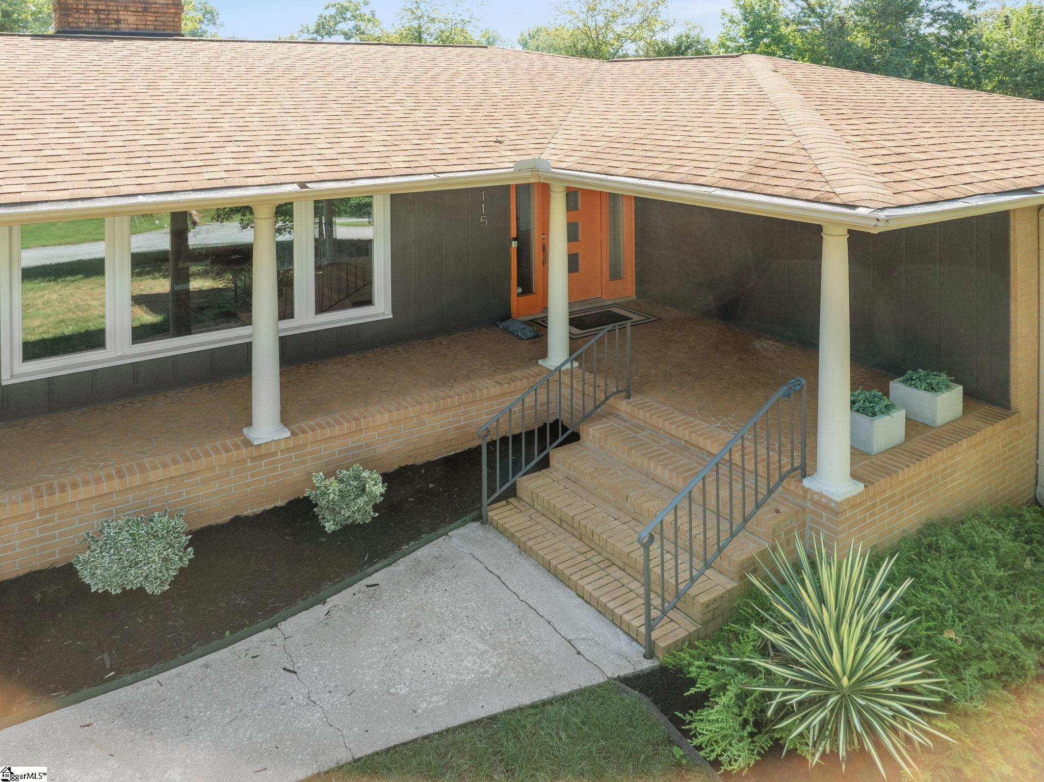 Photo 3 of Single family home for sale at 115 Cannon Ln, Taylors, SC 29687 | MLS# 1604193 | Listing updated on 2026-09-18