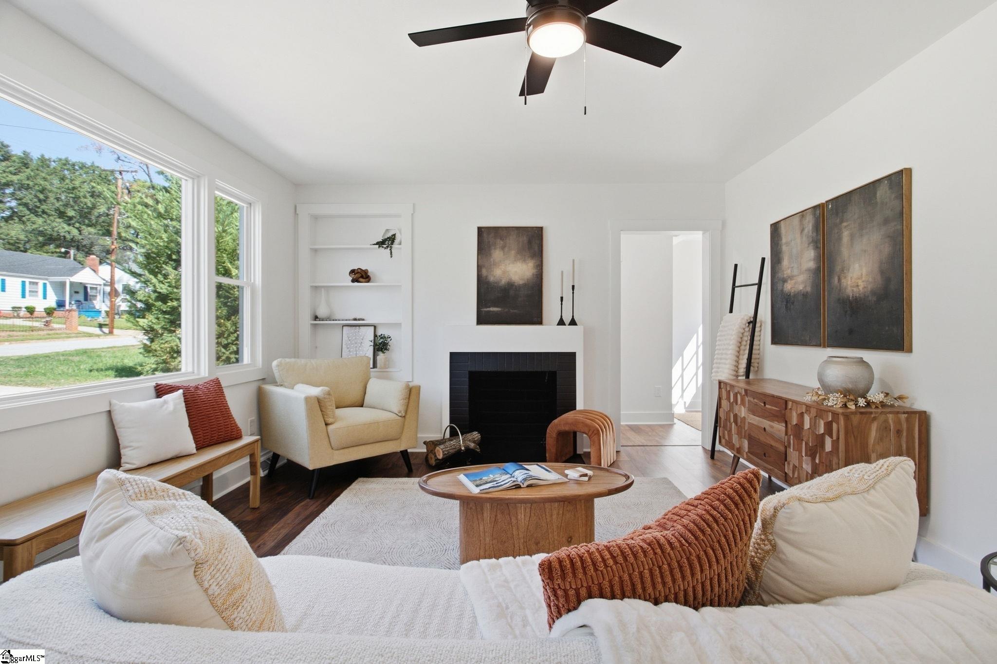 Photo 3 of Single family home for sale at 315 Potomac Ave, Greenville, SC 29605 | MLS# 1604203 | Listing updated on 2026-09-18