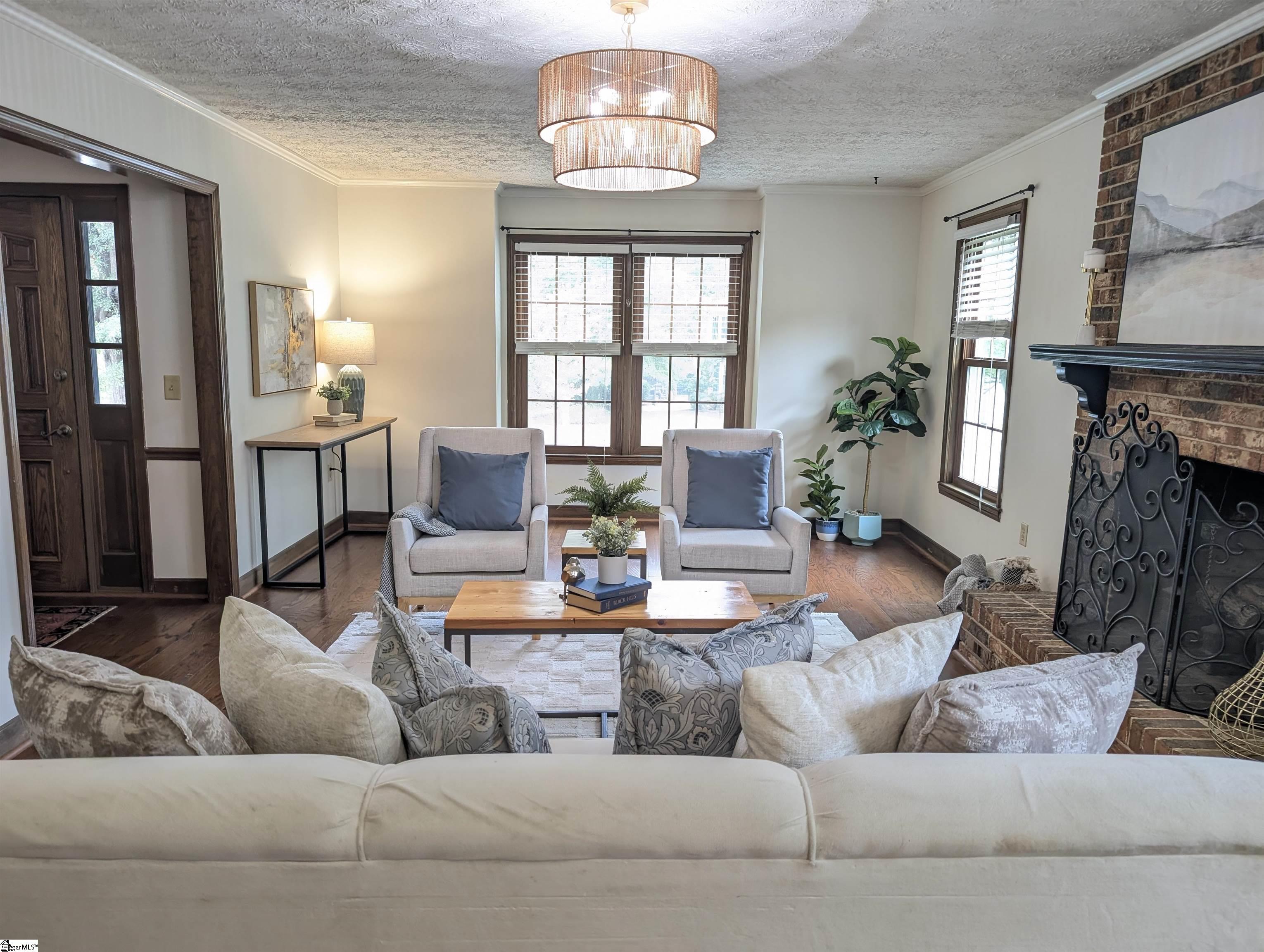 Photo 4 of Single family home for sale at 1202 Plantation Dr, Simpsonville, SC 29681 | MLS# 1604210 | Listing updated on 2026-09-18