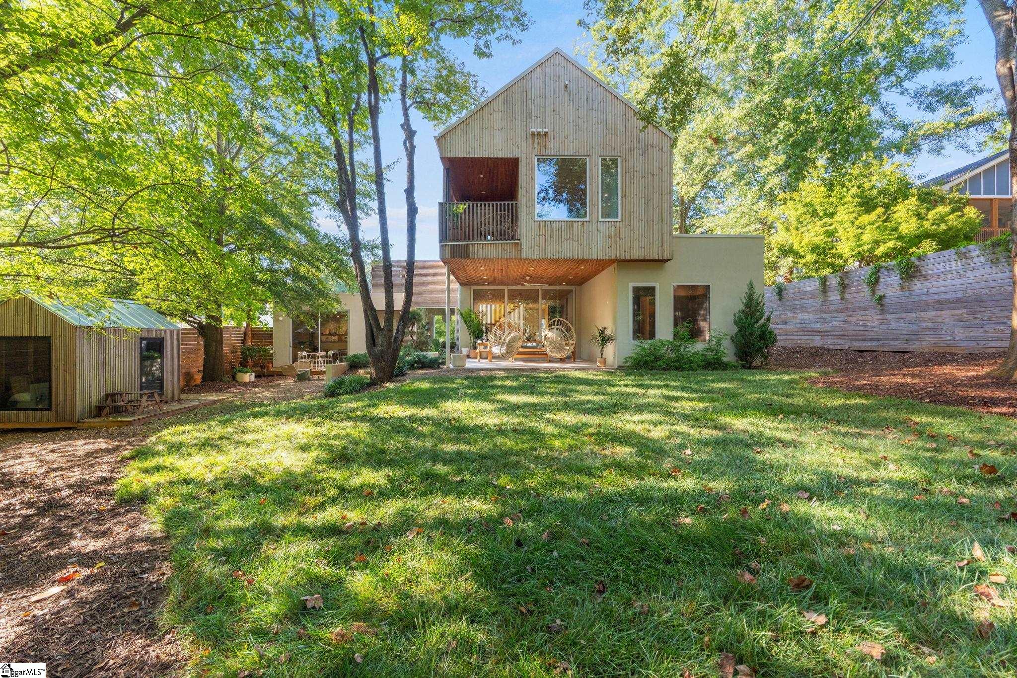 Photo 2 of Single family home for sale at 22 Woodbine Rd, Greenville, SC 29609 | MLS# 1604212 | Listing updated on 2026-09-18