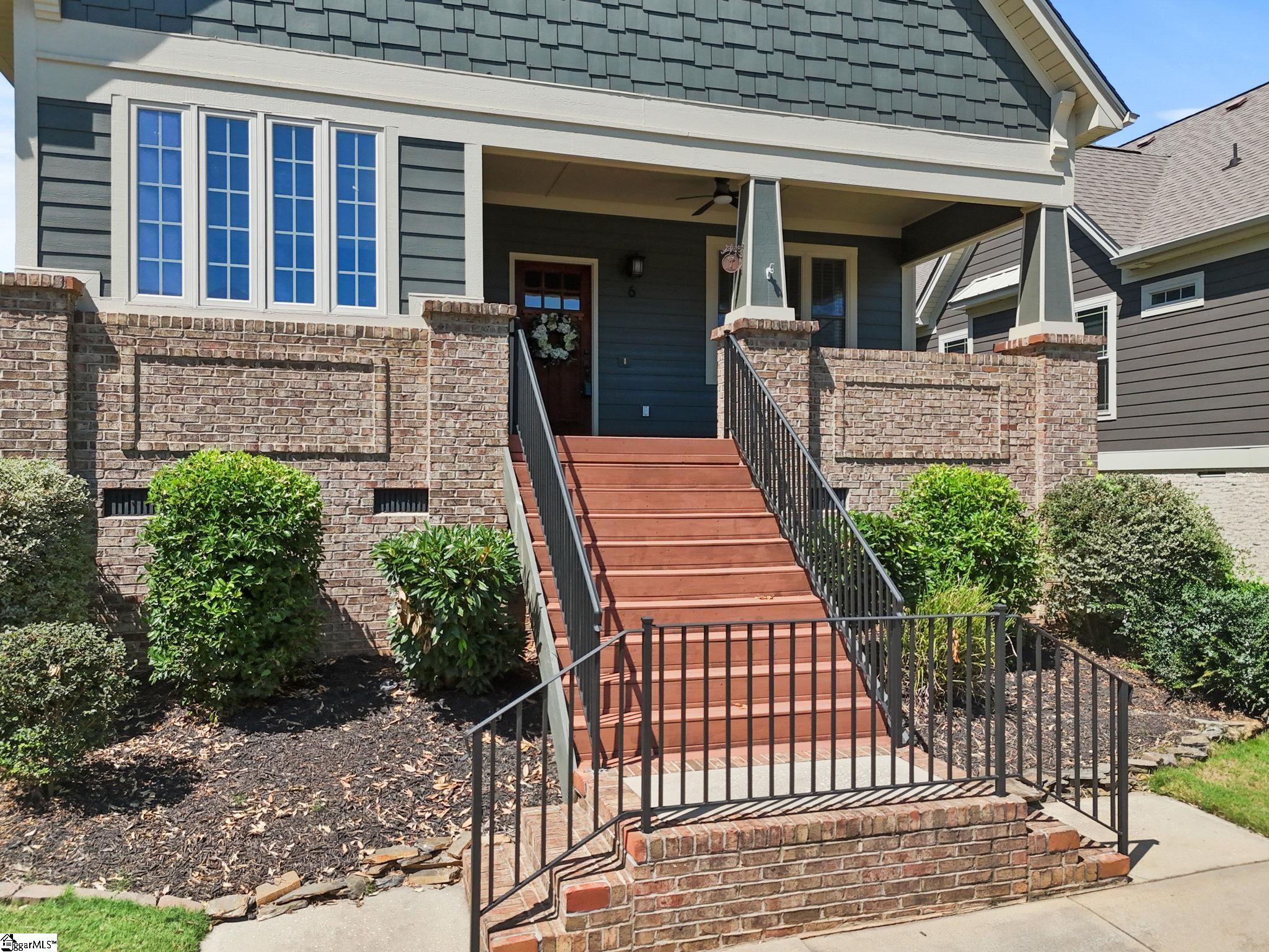 Photo 2 of Single family home for sale at 6 Worthington Ct, Simpsonville, SC 29681 | MLS# 1604214 | Listing updated on 2026-09-19