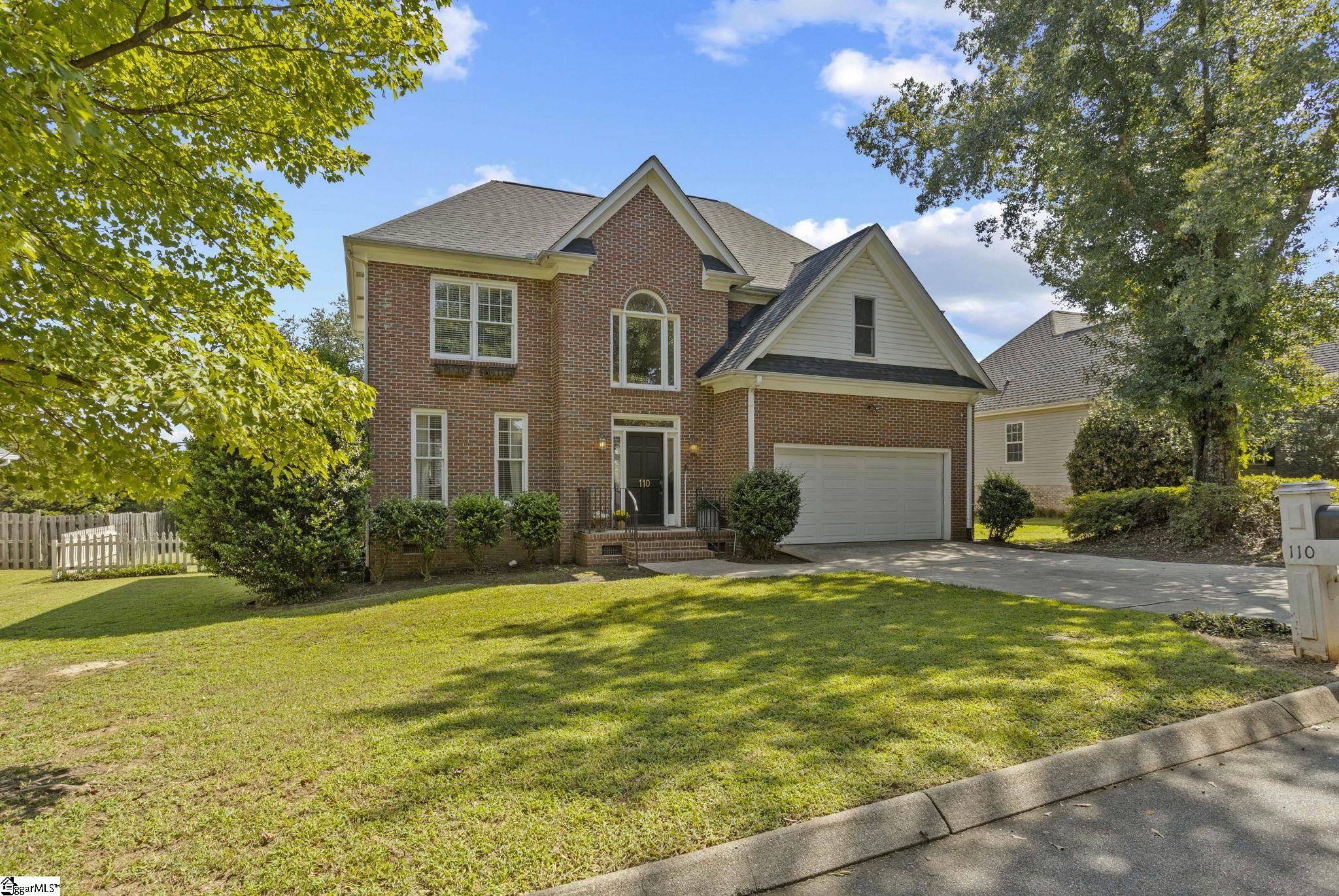 Photo 2 of Single family home for sale at 110 E Hypericum Ln, Greenville, SC 29615 | MLS# 1604219 | Listing updated on 2026-09-18