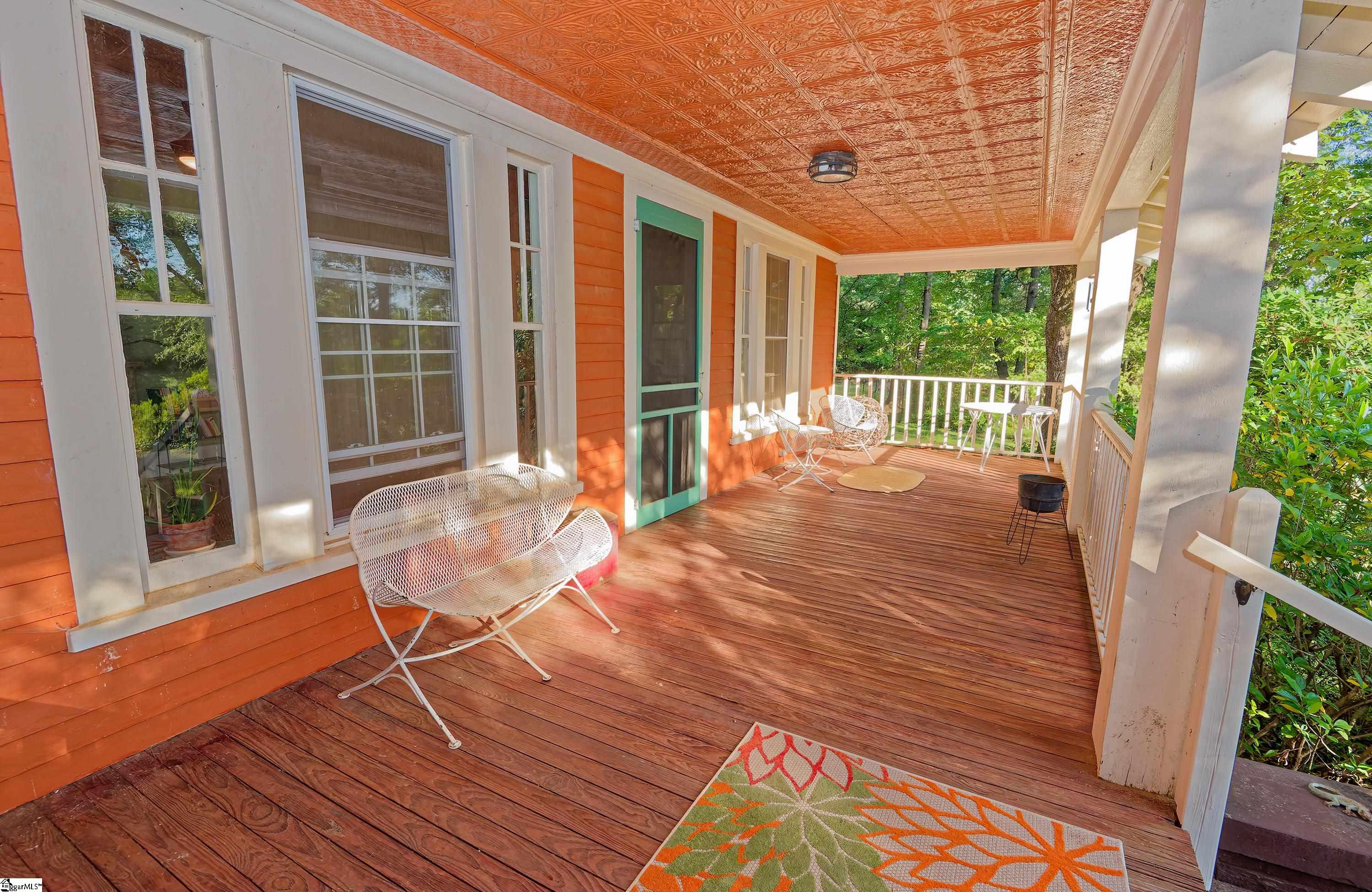 700 N Trade   (B) Avenue, Landrum SC 29536