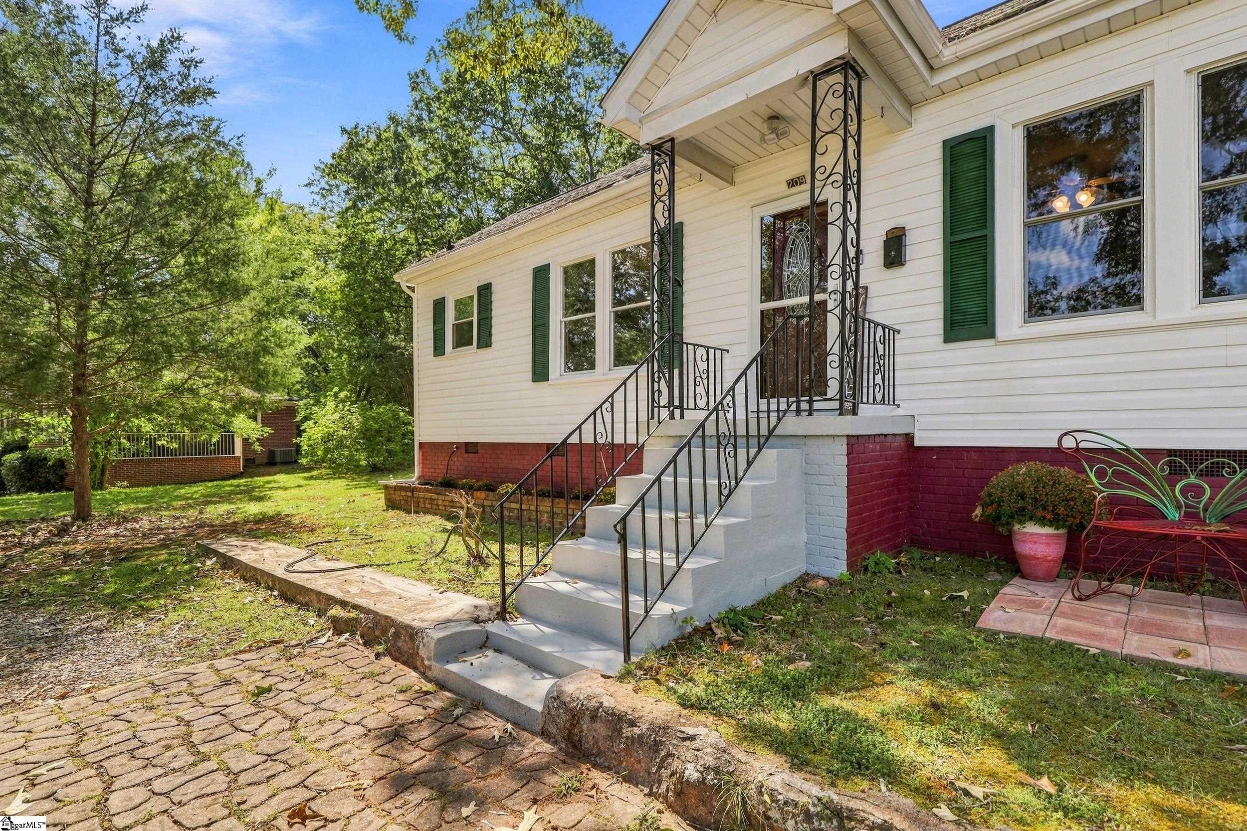 209 Tindal Road, Greenville SC 29617