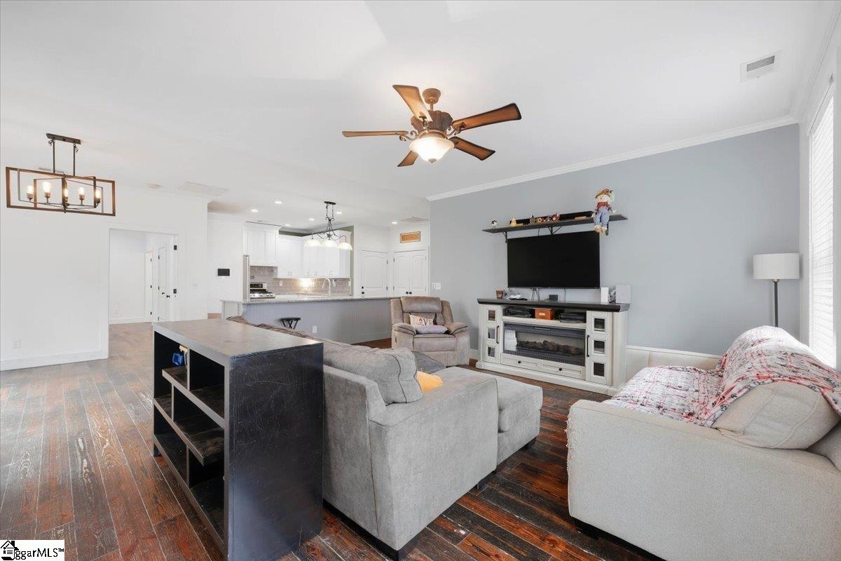 1601 E Saluda Lake Road, Greenville SC 29611