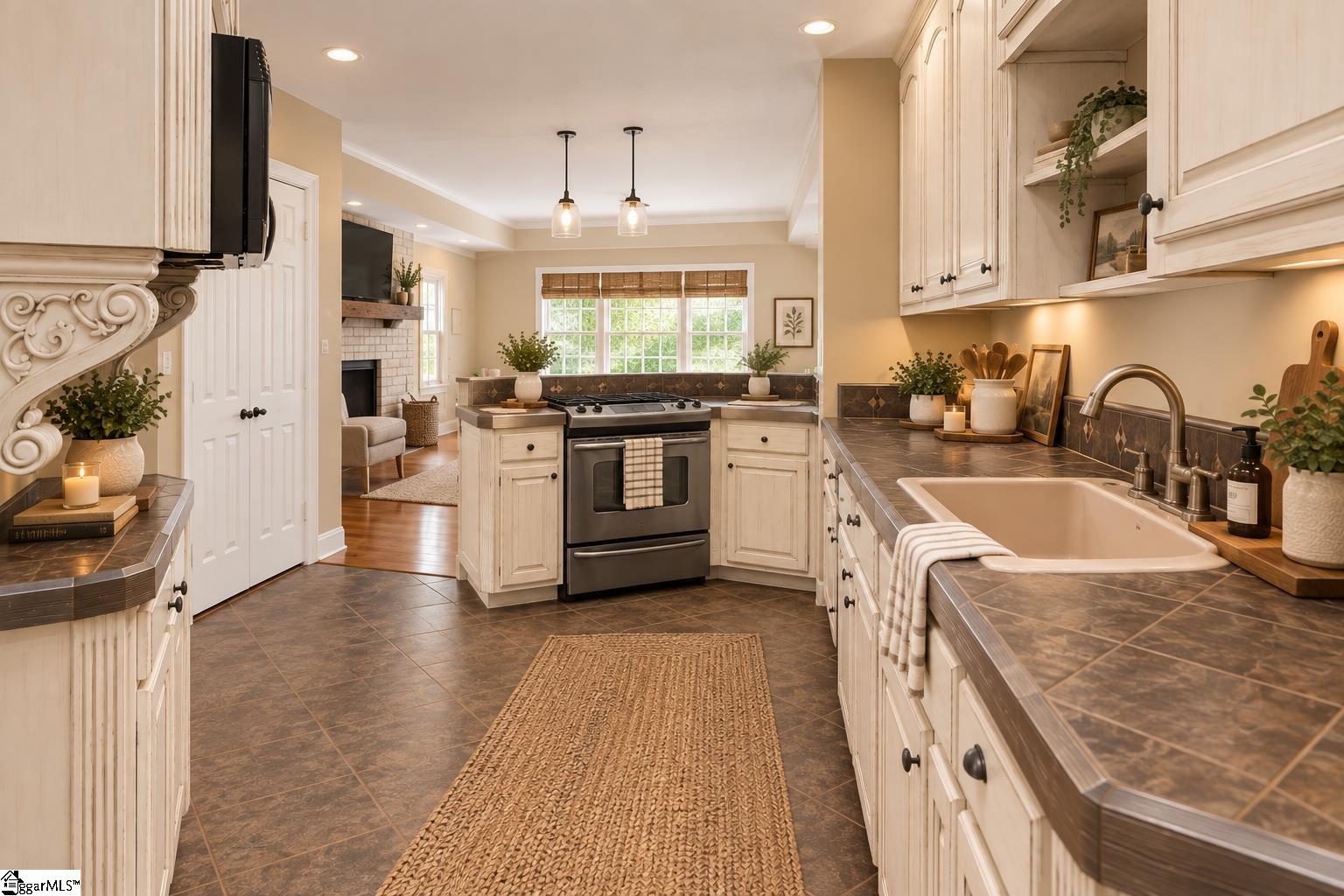 709 W Main Street, Pickens SC 29671
